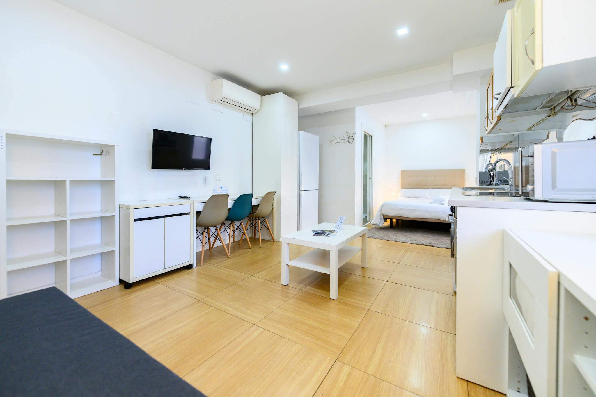 Calle de Esteban Mora, Madrid preview