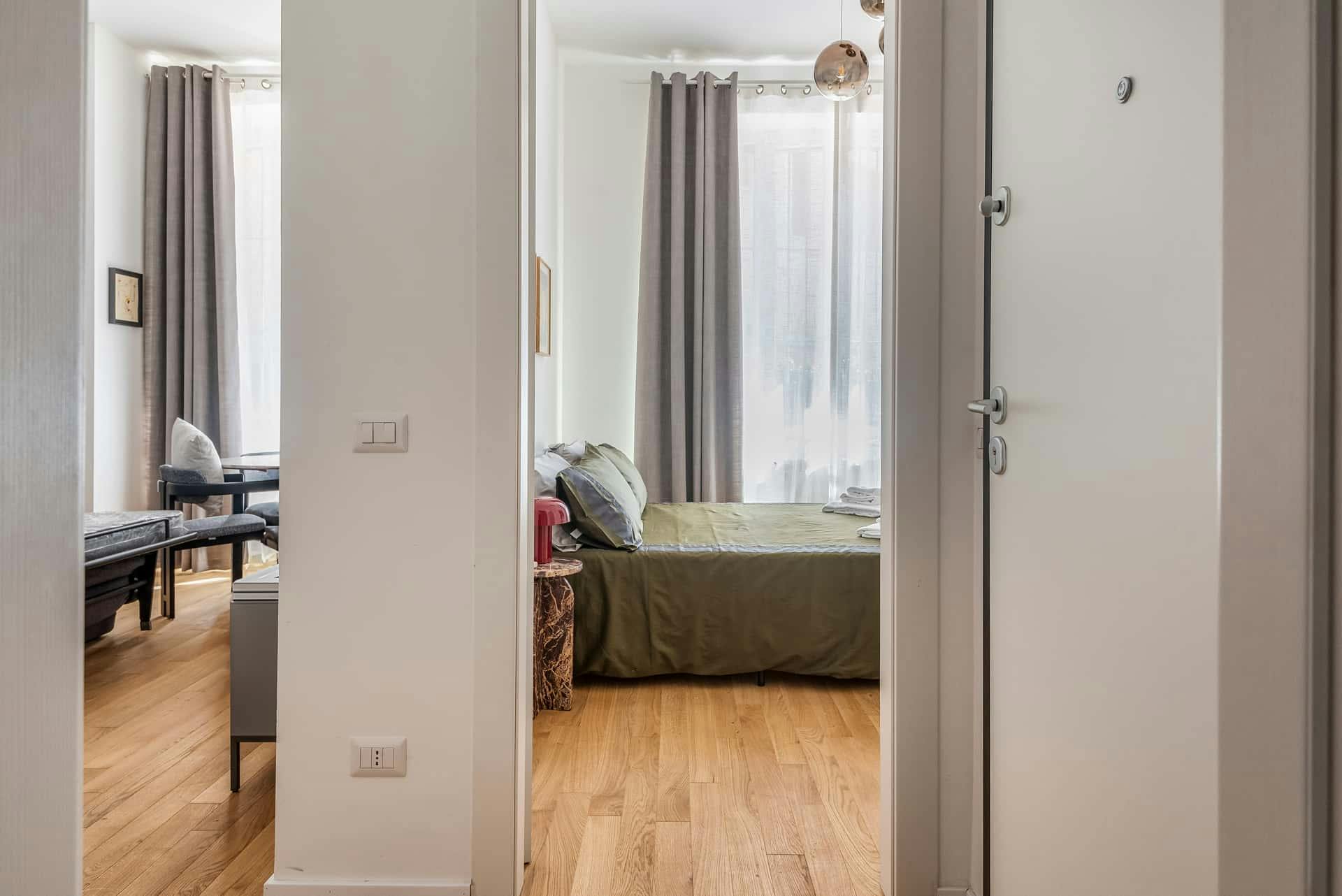 Apartment Milan, 1 bed — photo 2
