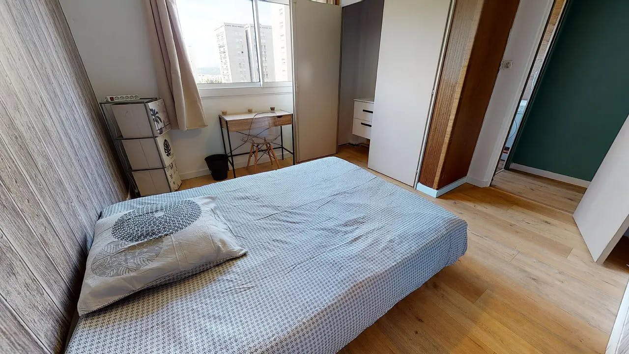 Privat rum att hyra för 400 € i månaden i Vénissieux, Avenue Maurice Thorez