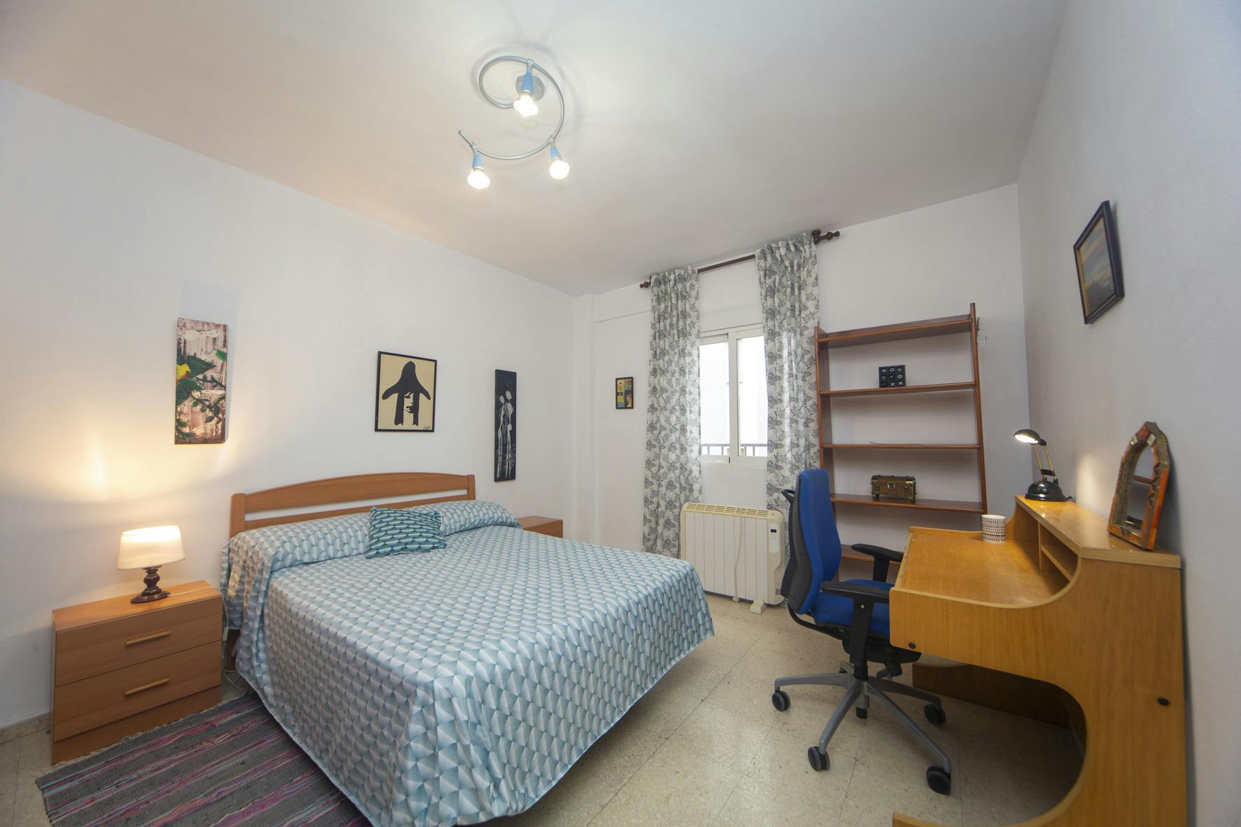 Private room for rent for €350 per month in Granada, Calle Cañaveral