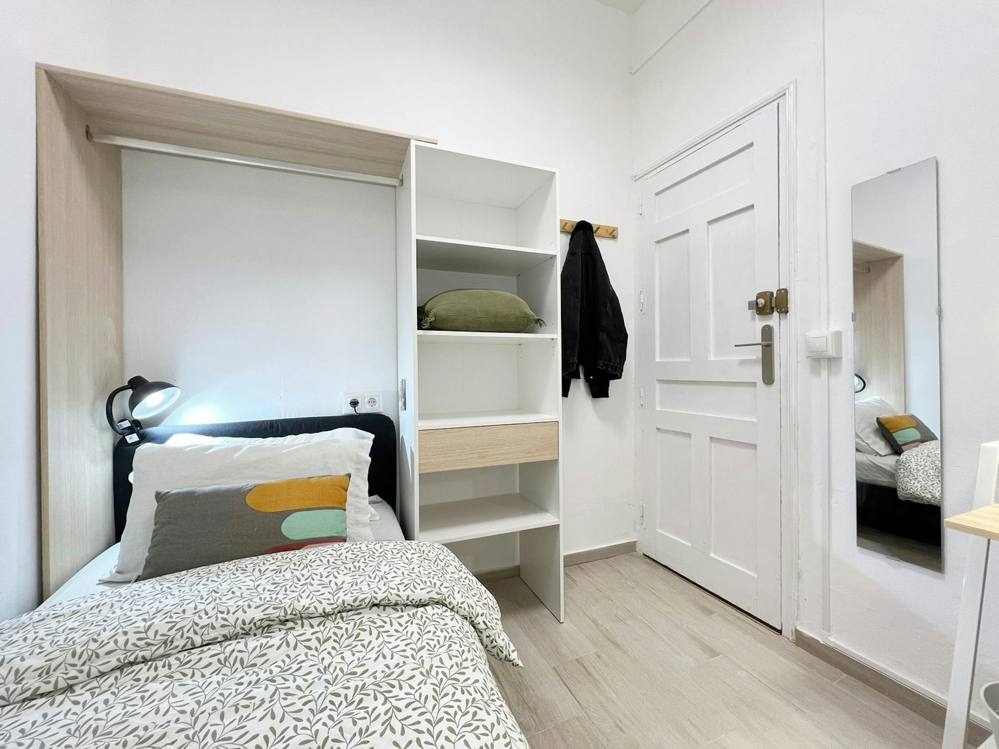 Calle de San Bernardo, Madrid preview