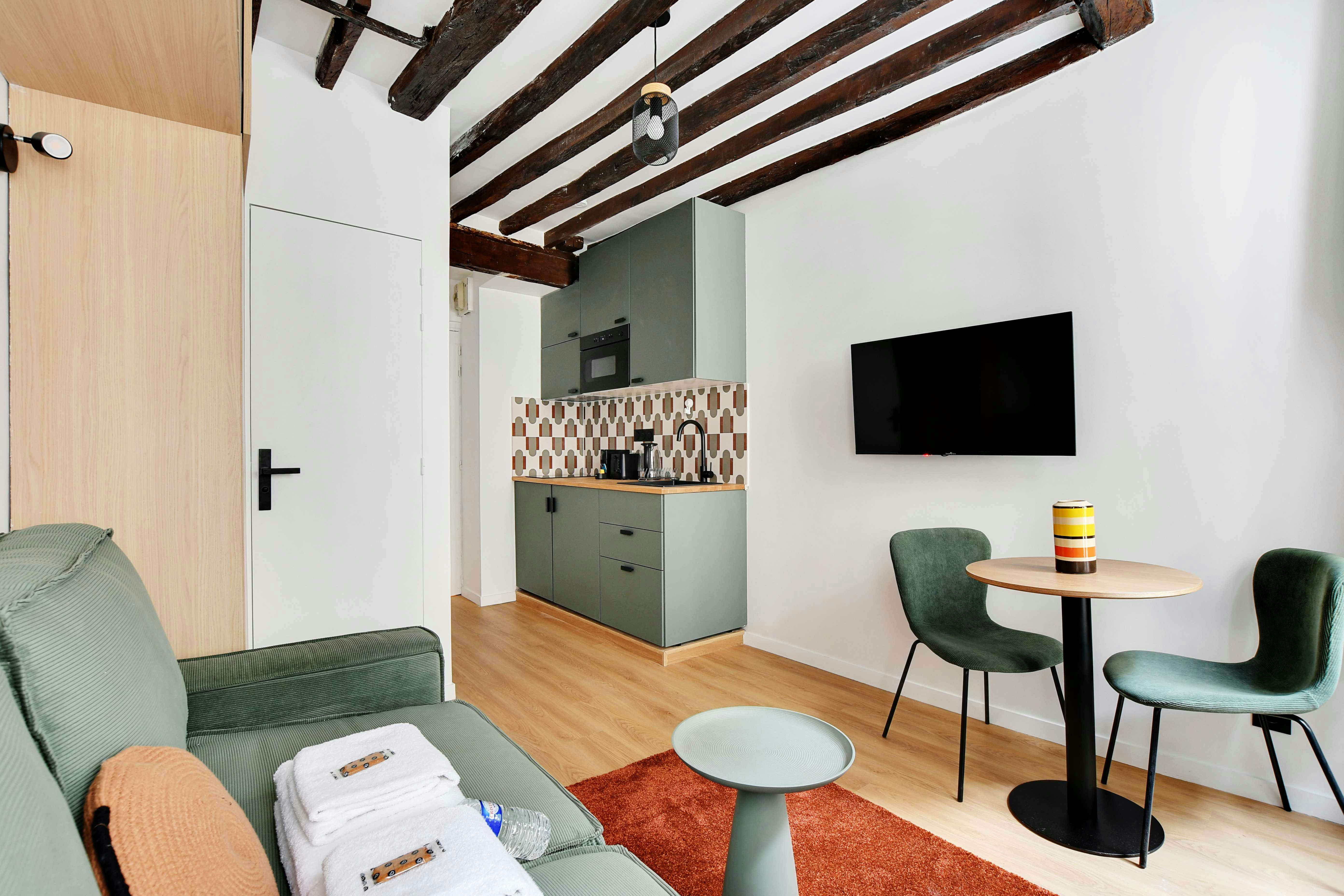Estudio  en alquiler por 1710 € al mes en Paris, Rue de l'Assomption