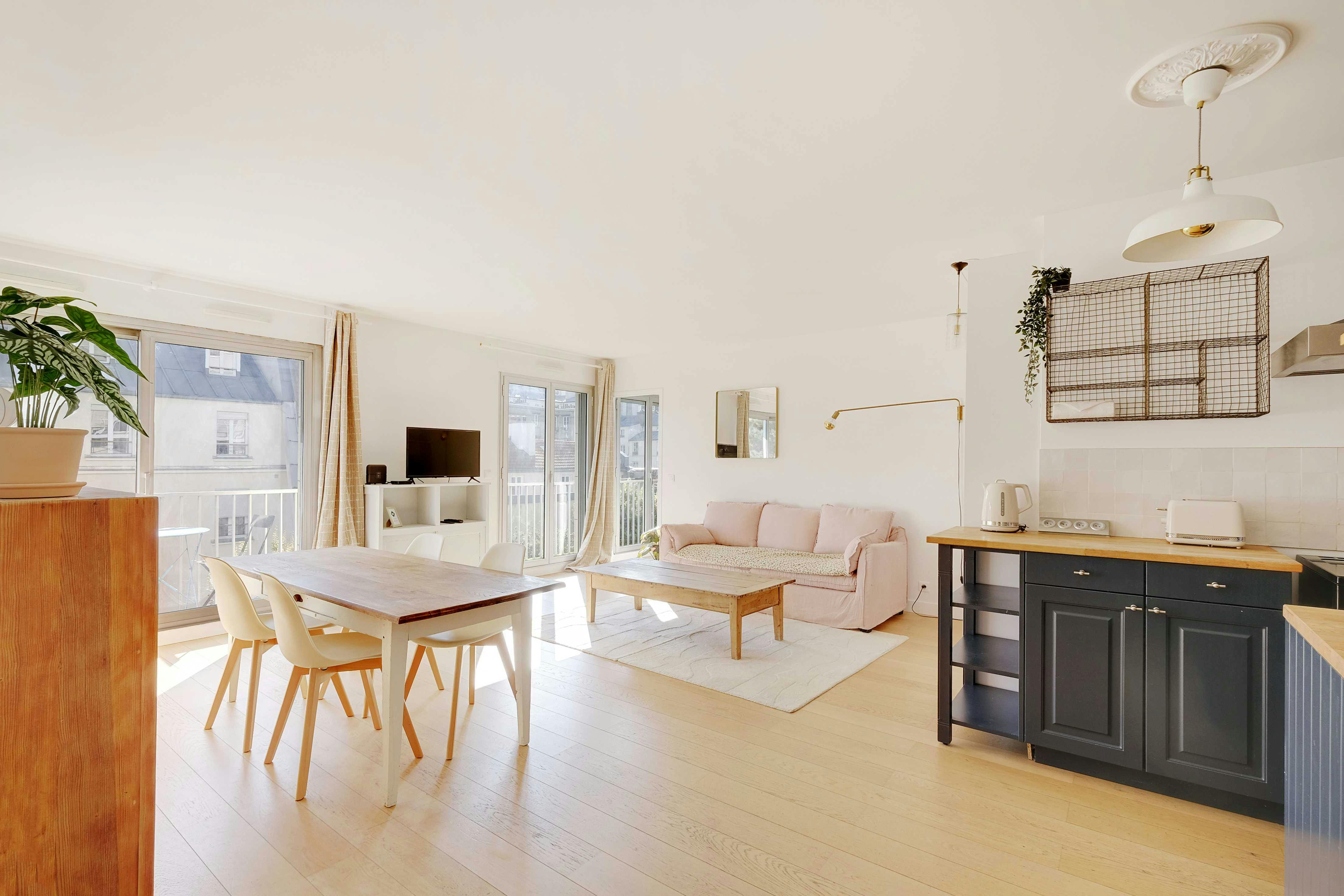Apartment for rent for €4,104 per month in Paris, Rue Bouchardon