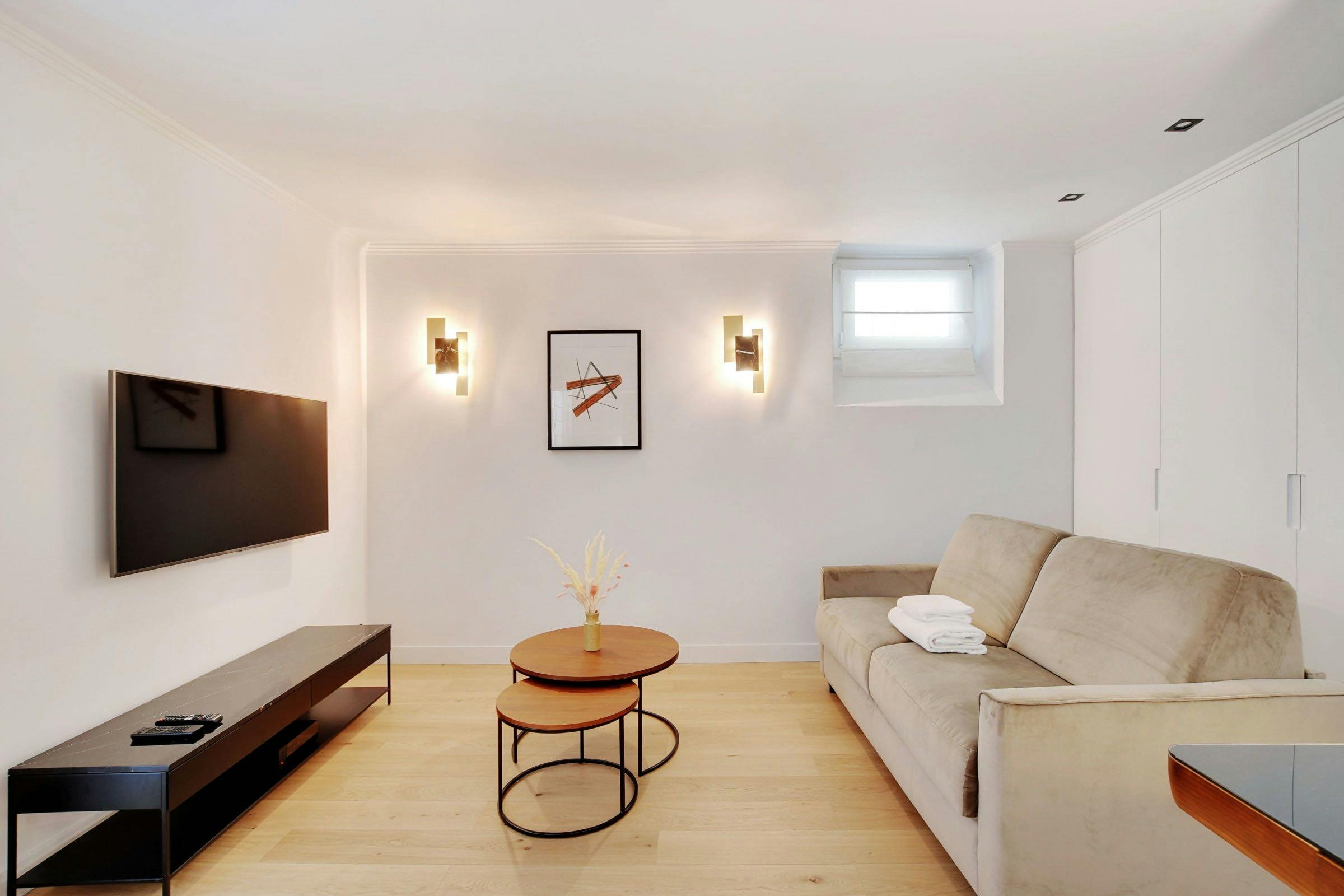 Avenue Bosquet, Paris preview