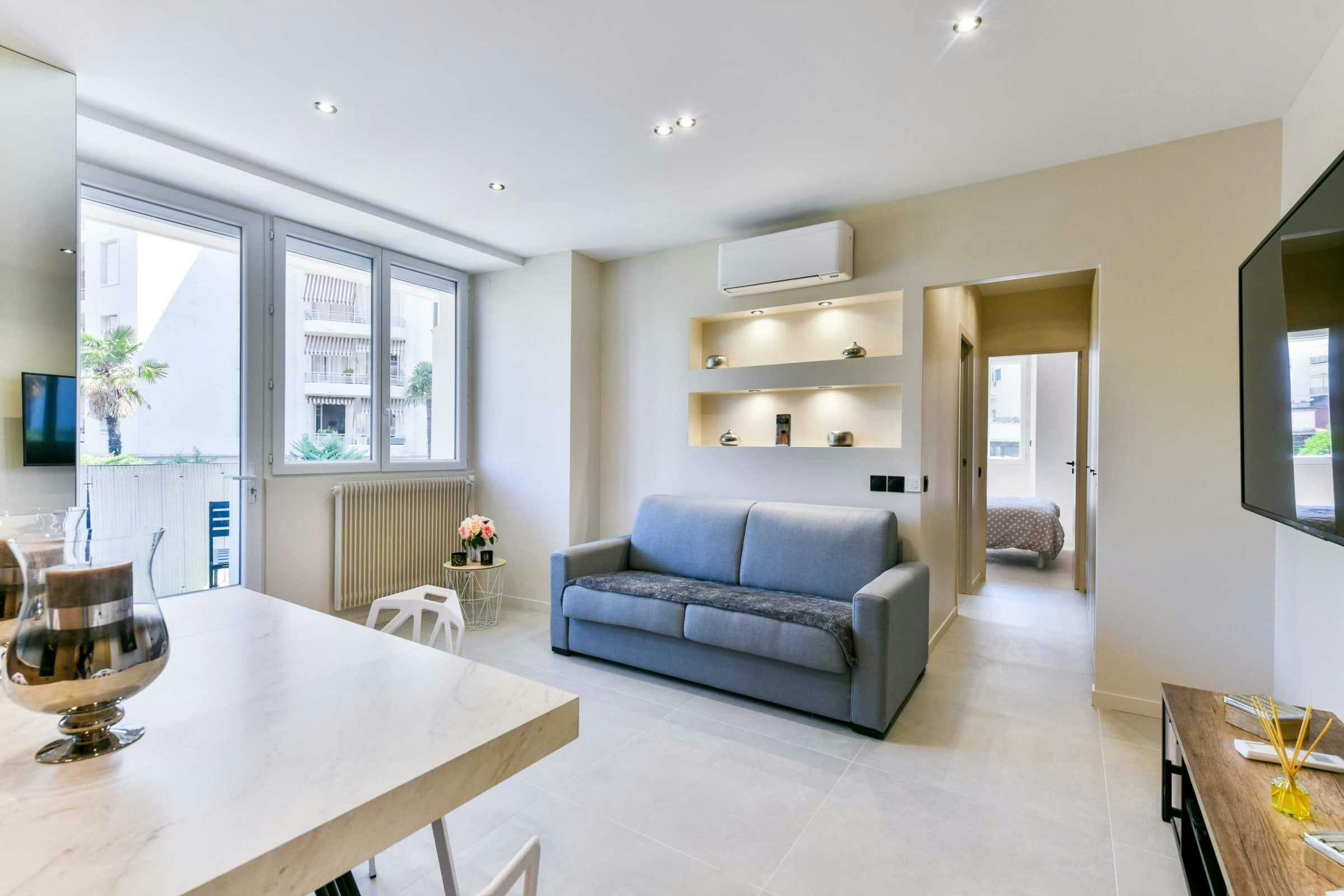 Apartament de închiriat pentru 1.471 EUR pe lună în Cannes, Avenue Selvosa