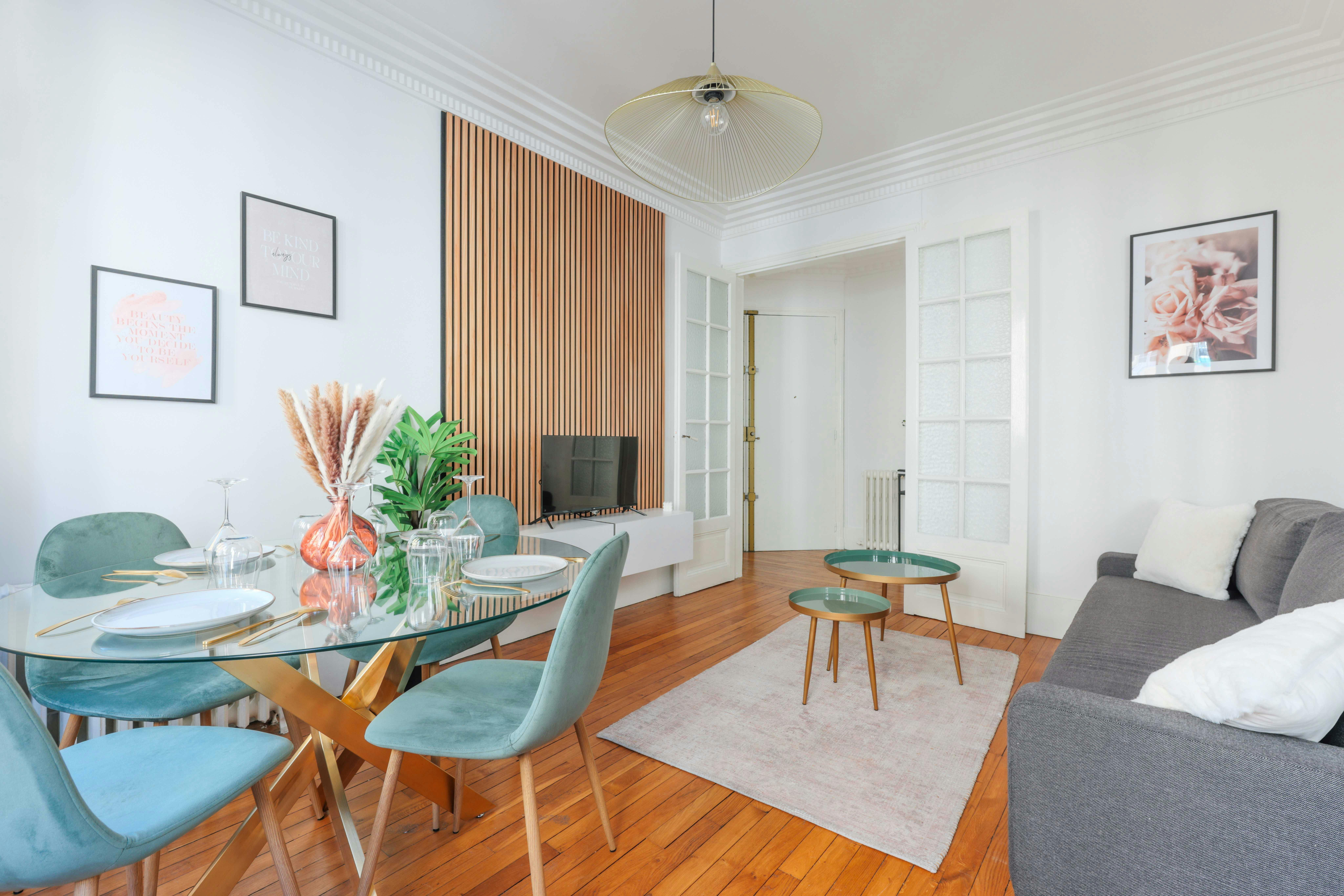 Rue Dombasle, Paris preview