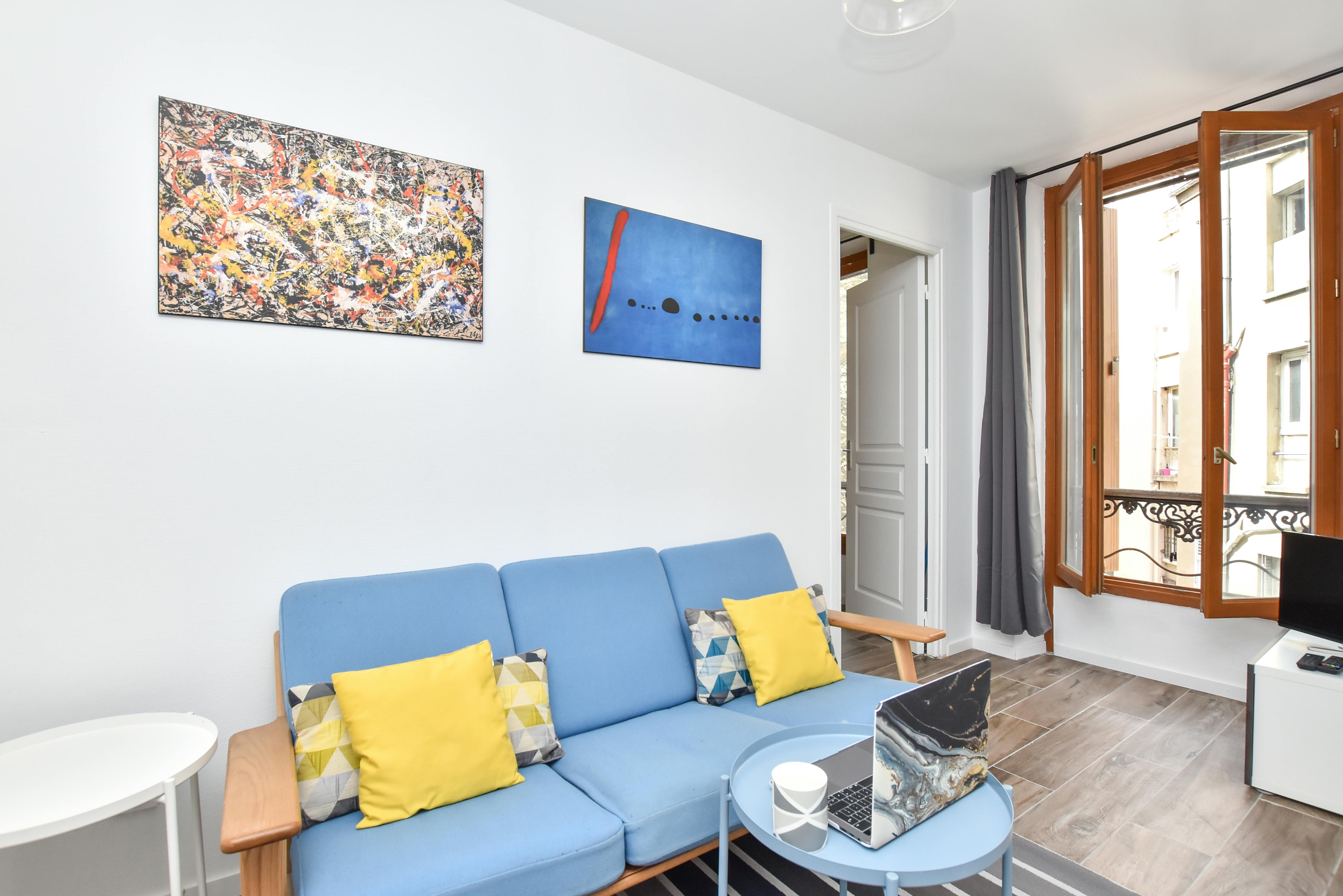 Appartement te huur voor € 1.368 per maand in Saint-Denis, Rue Pinel