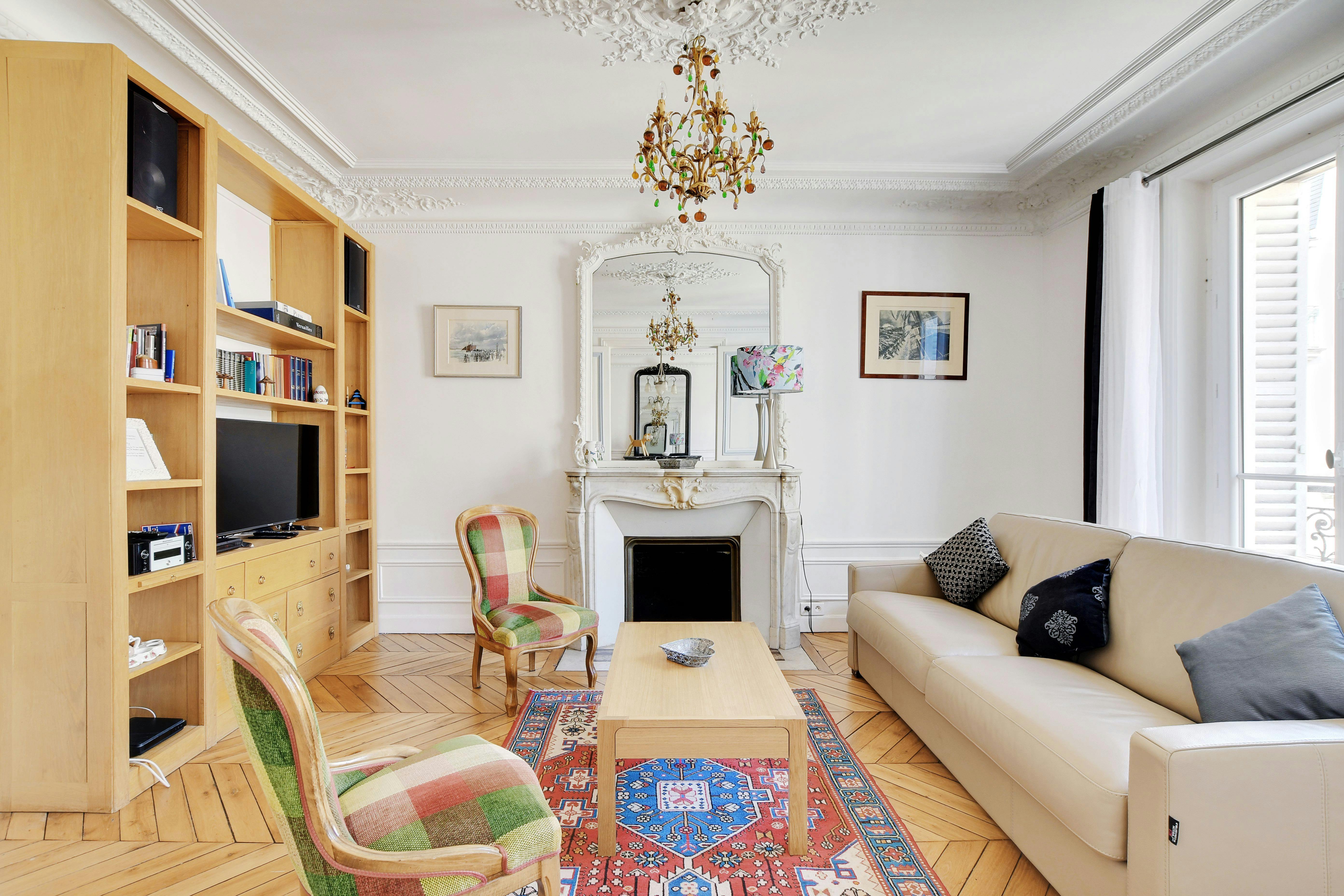 Rue de Valenciennes, Paris preview