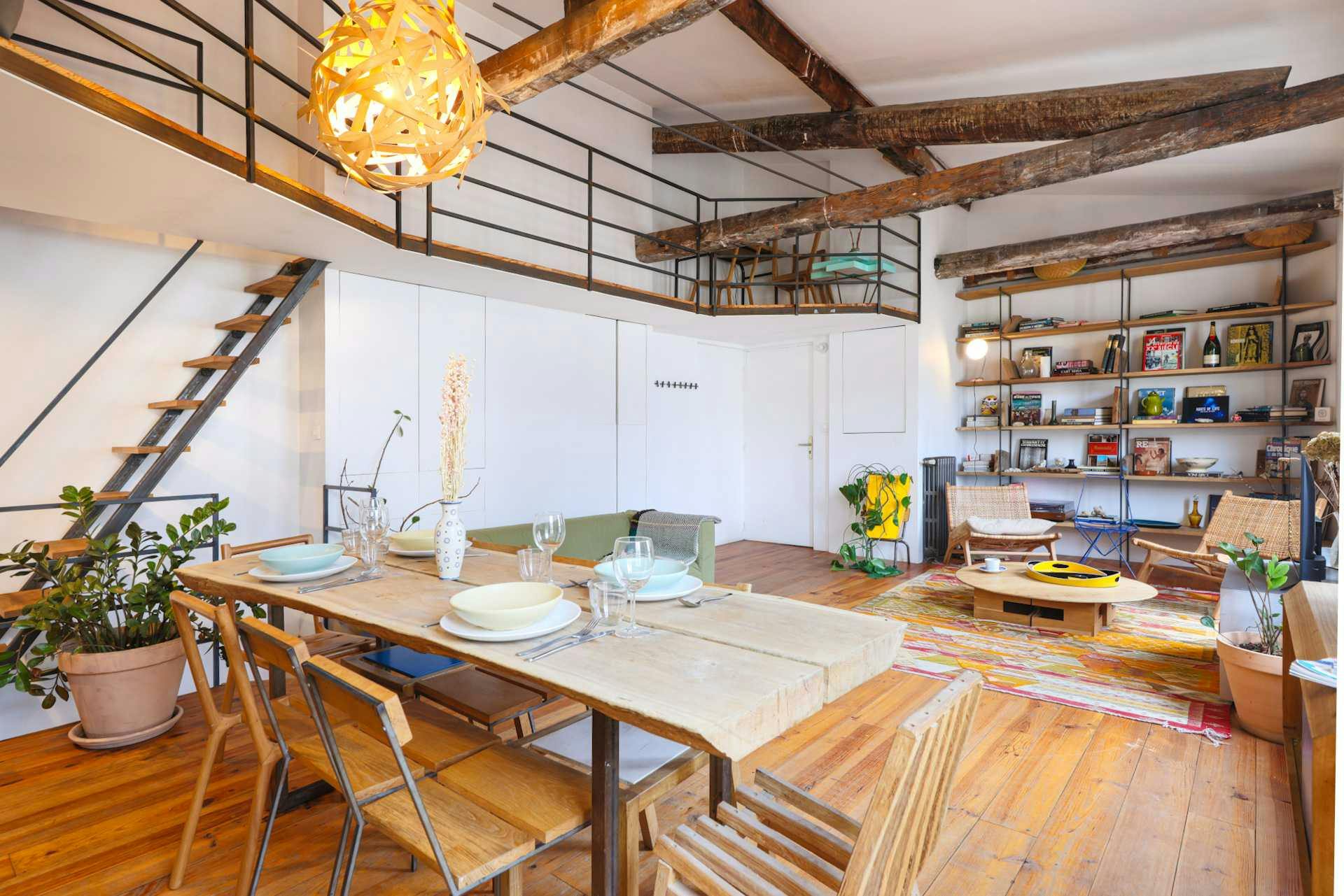 Apartment for rent for €3,990 per month in Paris, Rue Planchat