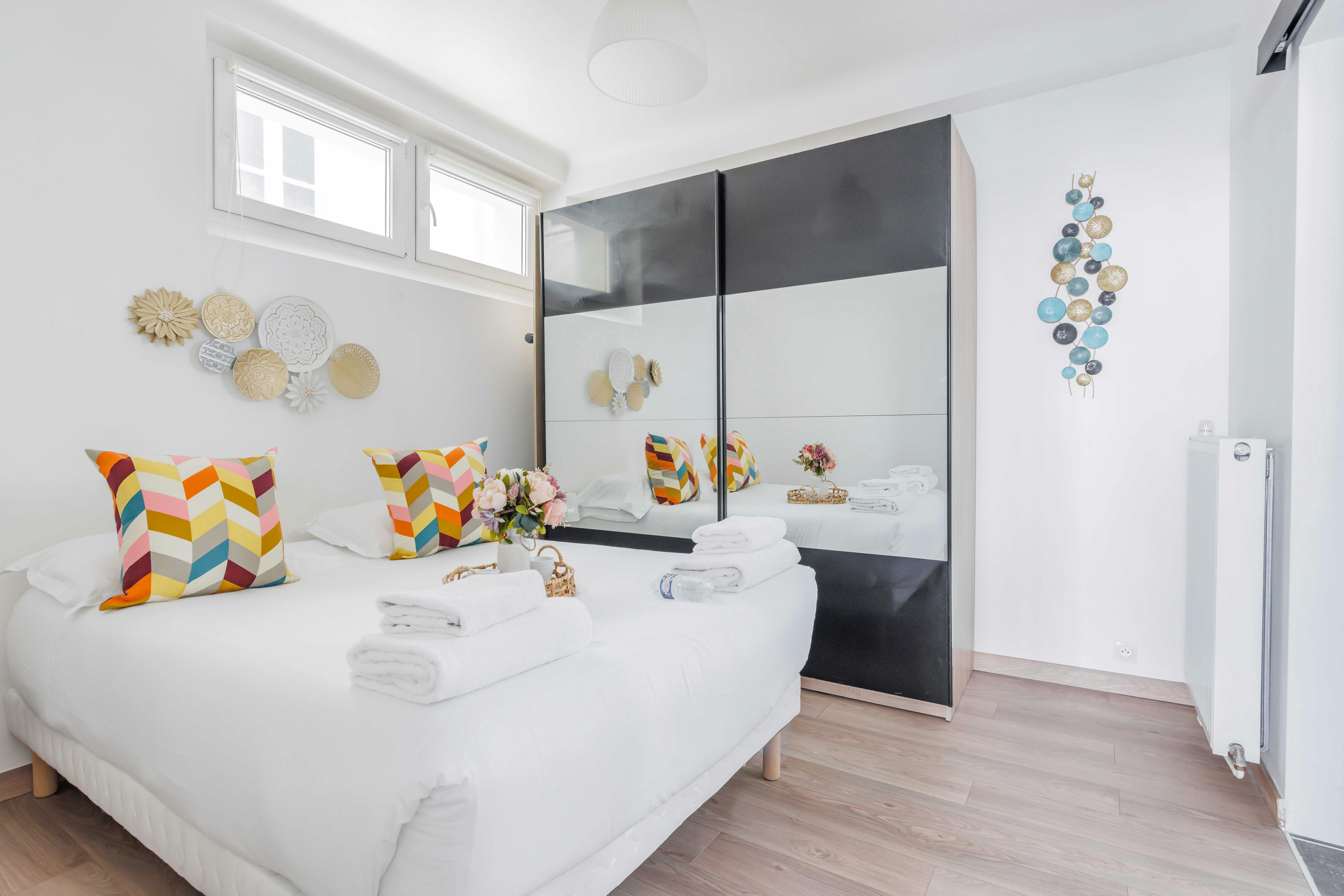 Rue du Faubourg du Temple, Paris preview