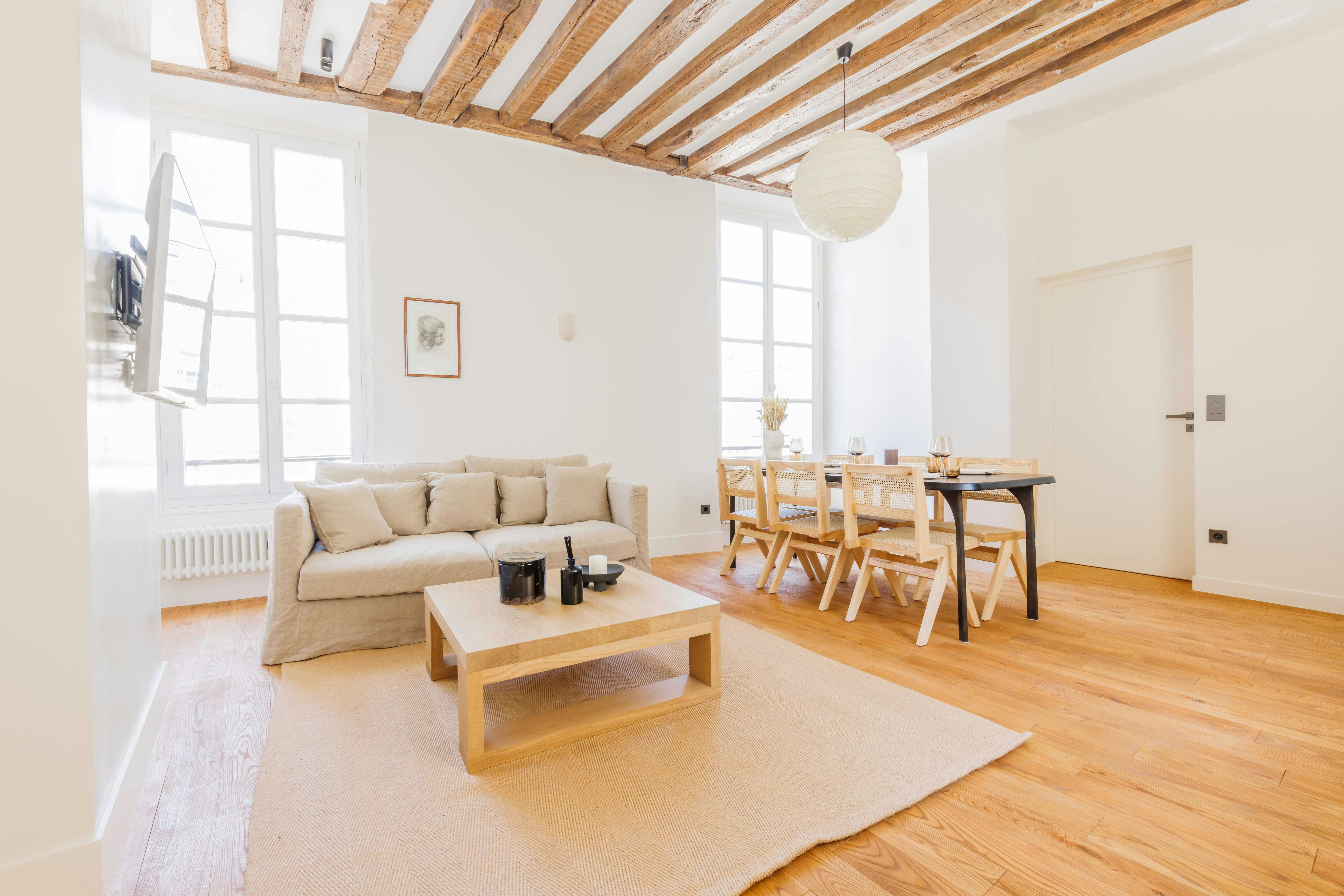 Apartment for rent for €6,270 per month in Paris, Rue Vieille du Temple