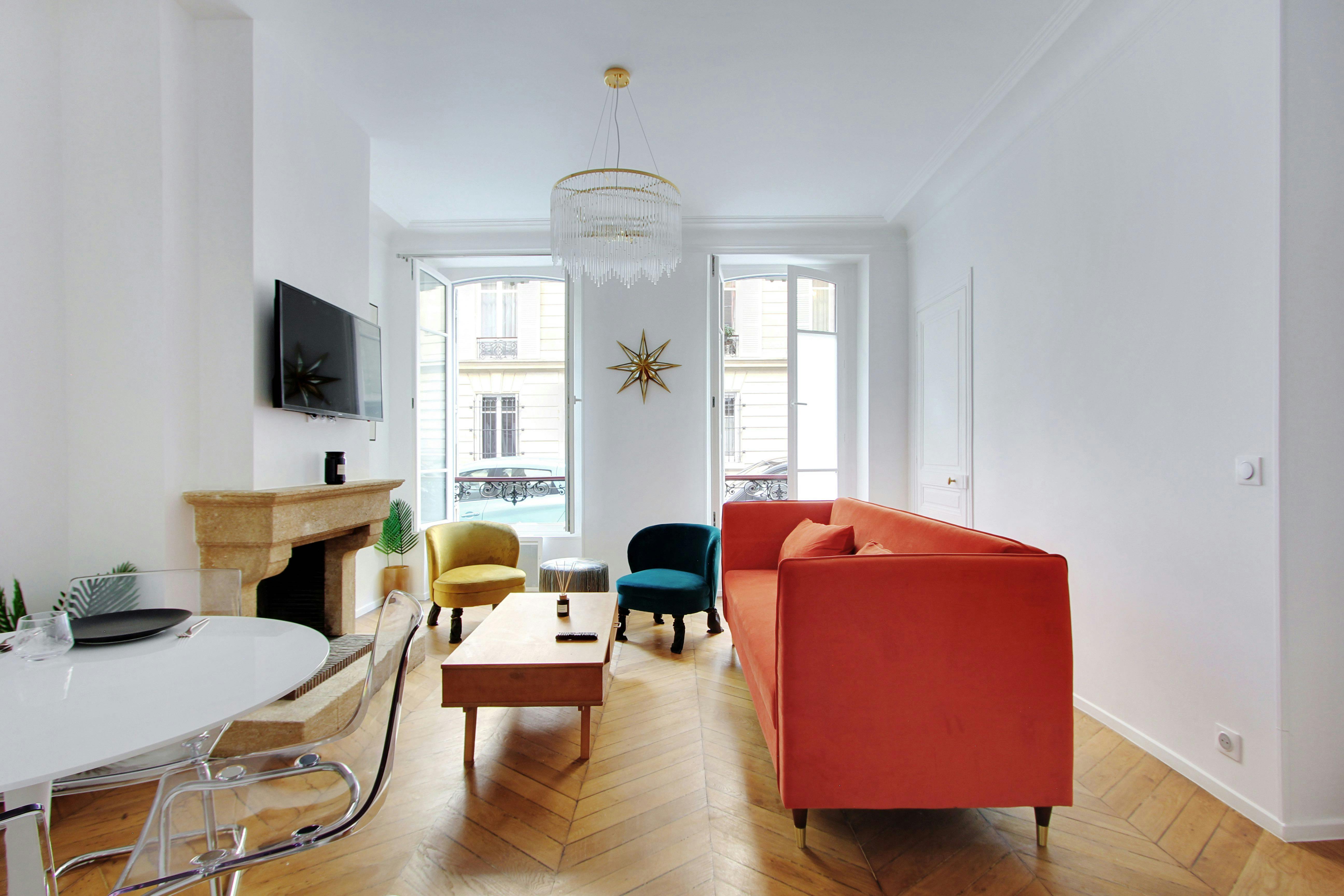 Rue de Vézelay, Paris preview