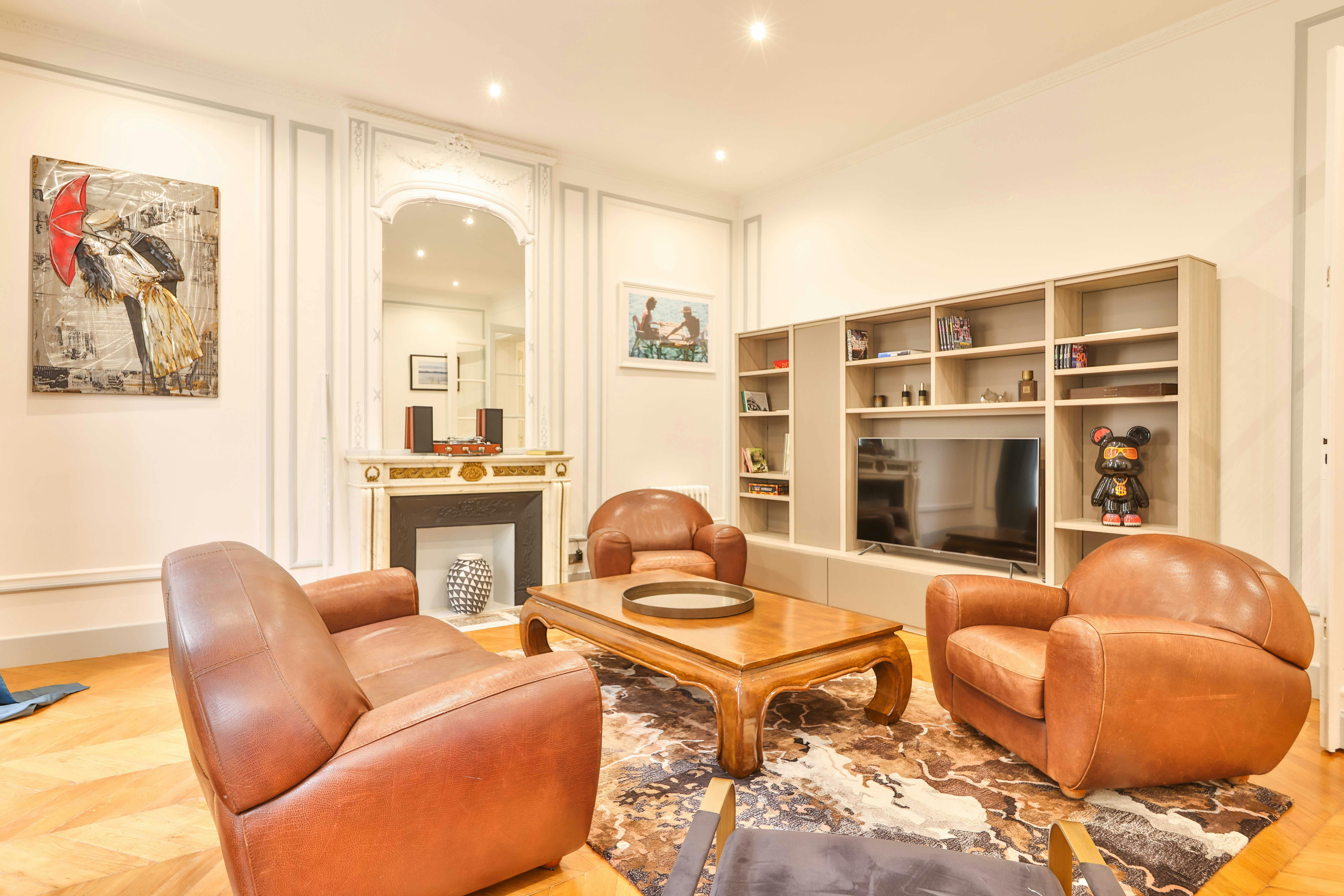 Apartment for rent for €11,970 per month in Paris, Square Thiers