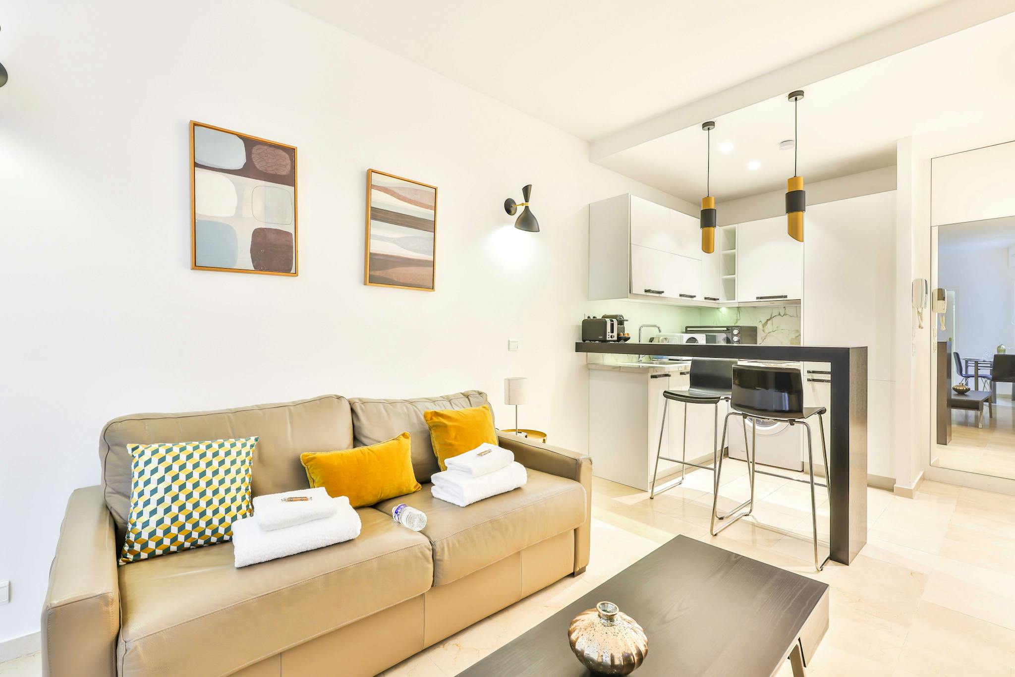 Avenue Victor Hugo, Paris preview