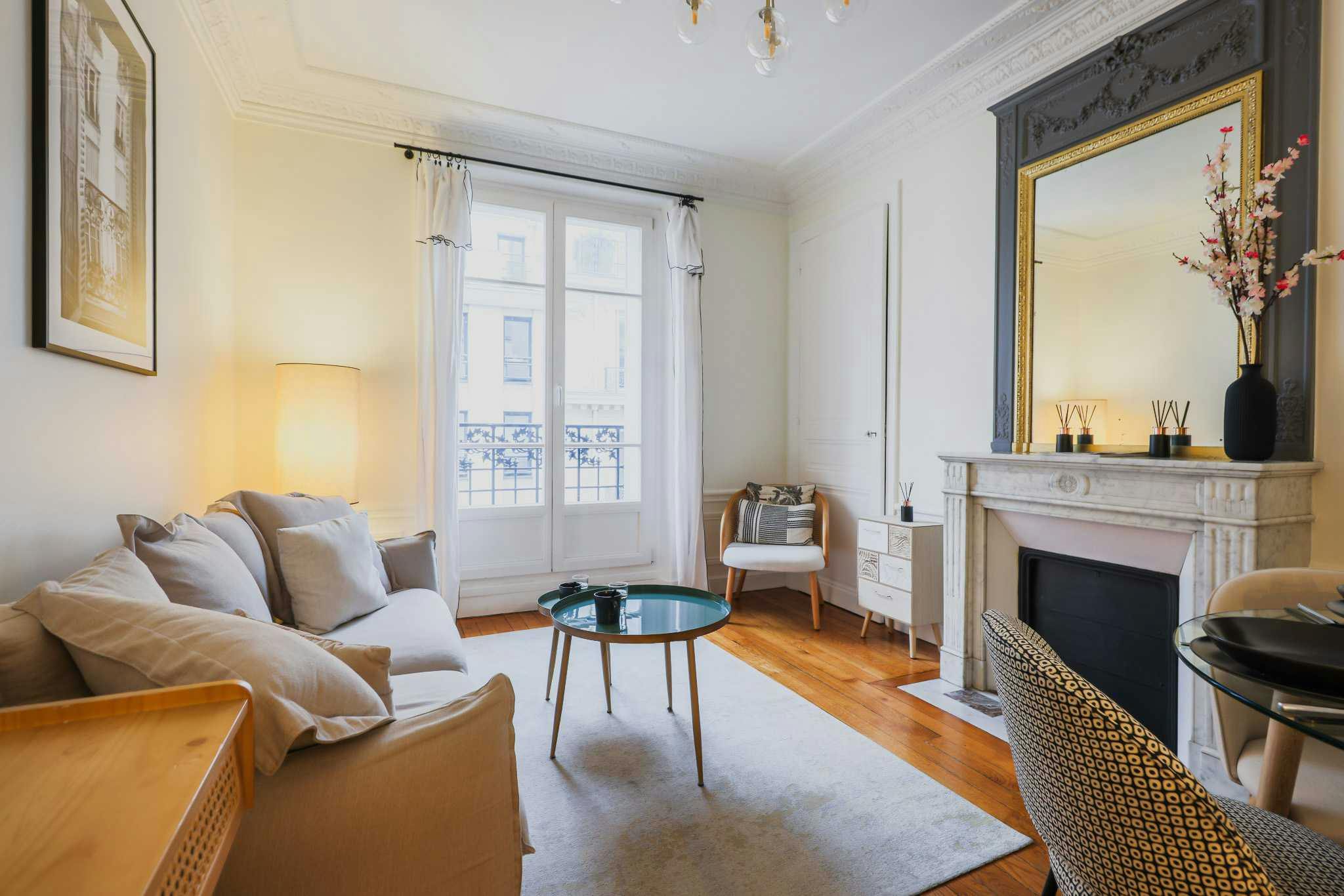 Wohnung zu mieten für 3.078 € pro Monat in Paris, Rue du Rocher