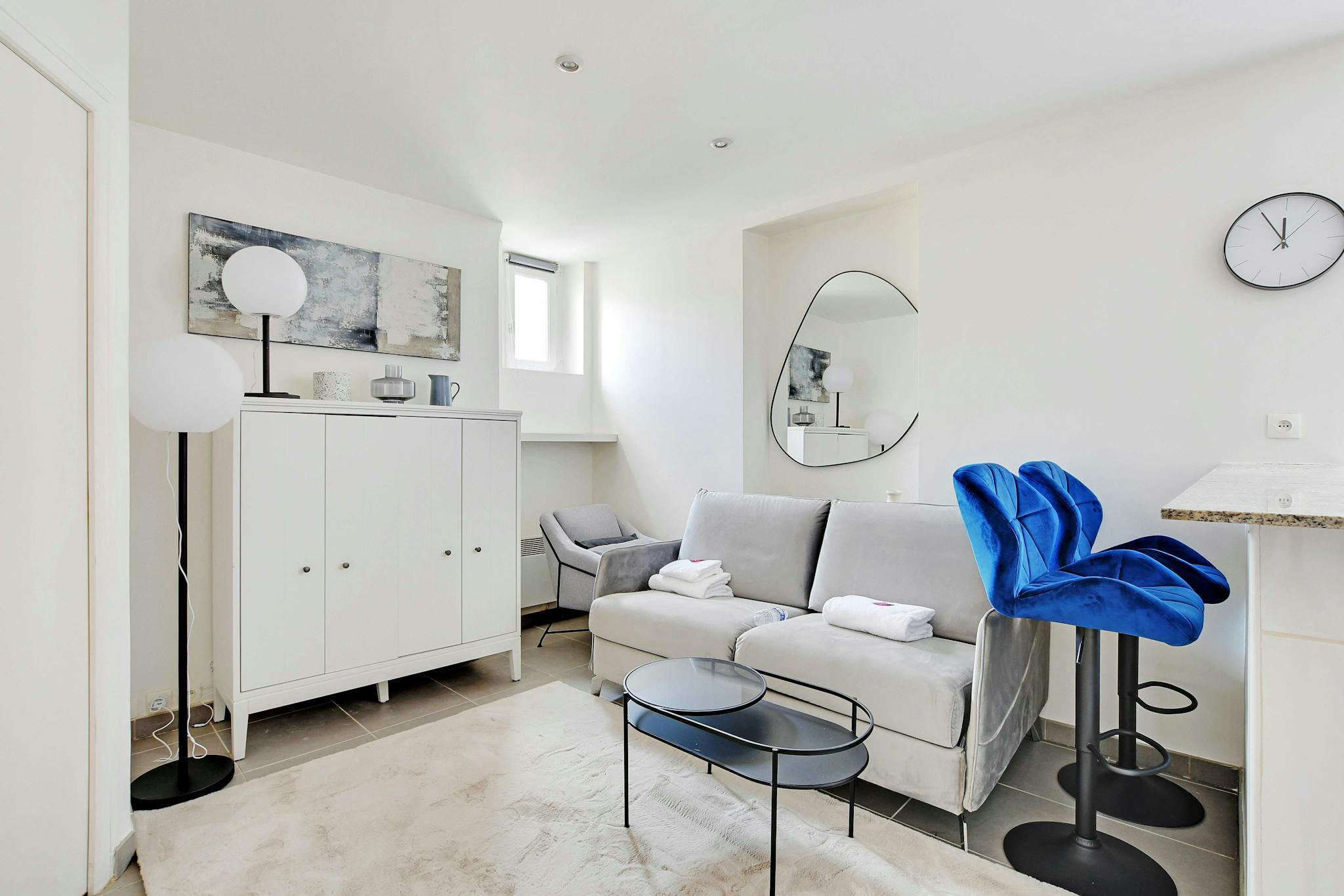 Rue de Lévis, Paris preview