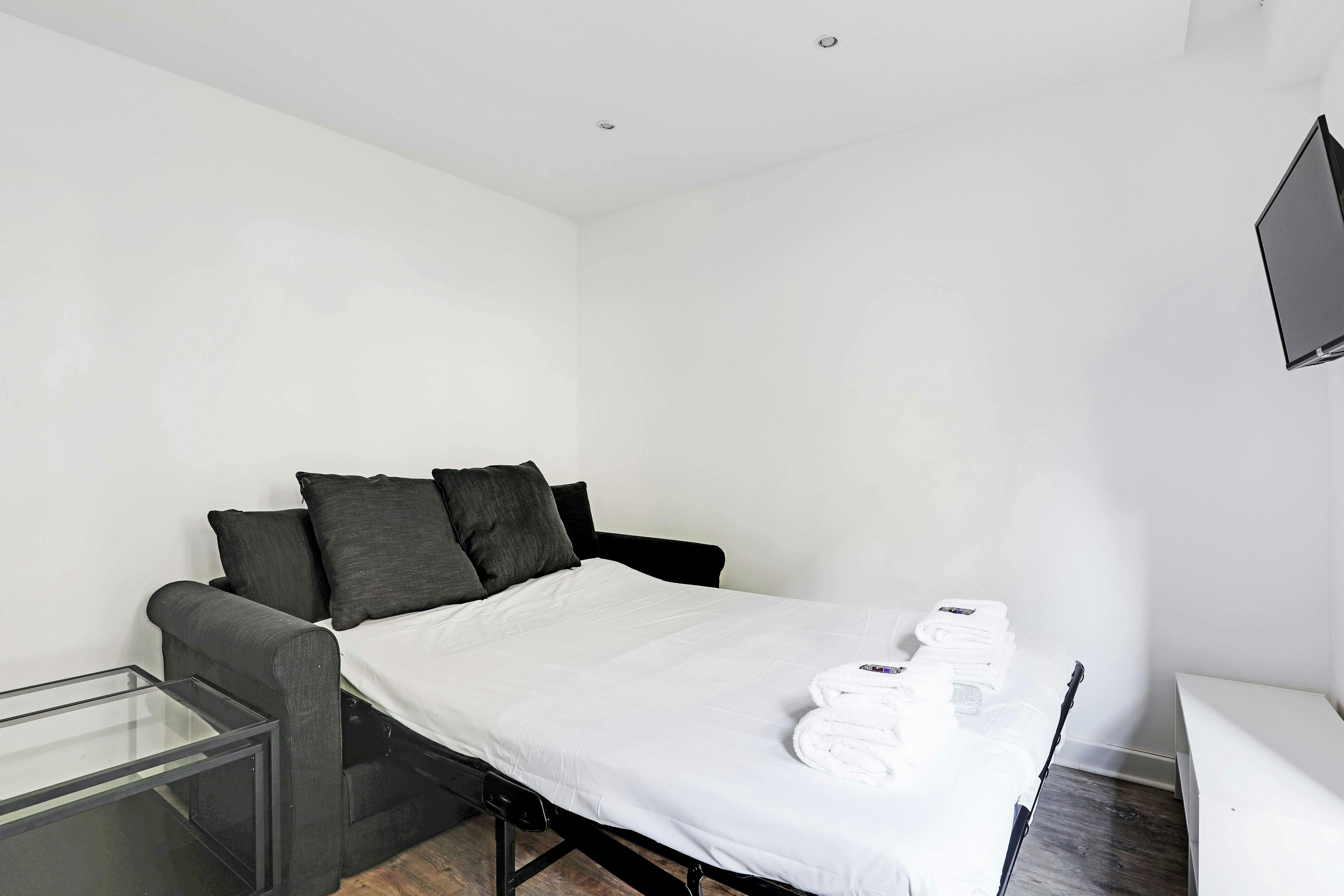 Studio te huur voor € 1.300 per maand in Paris, Rue Cavendish