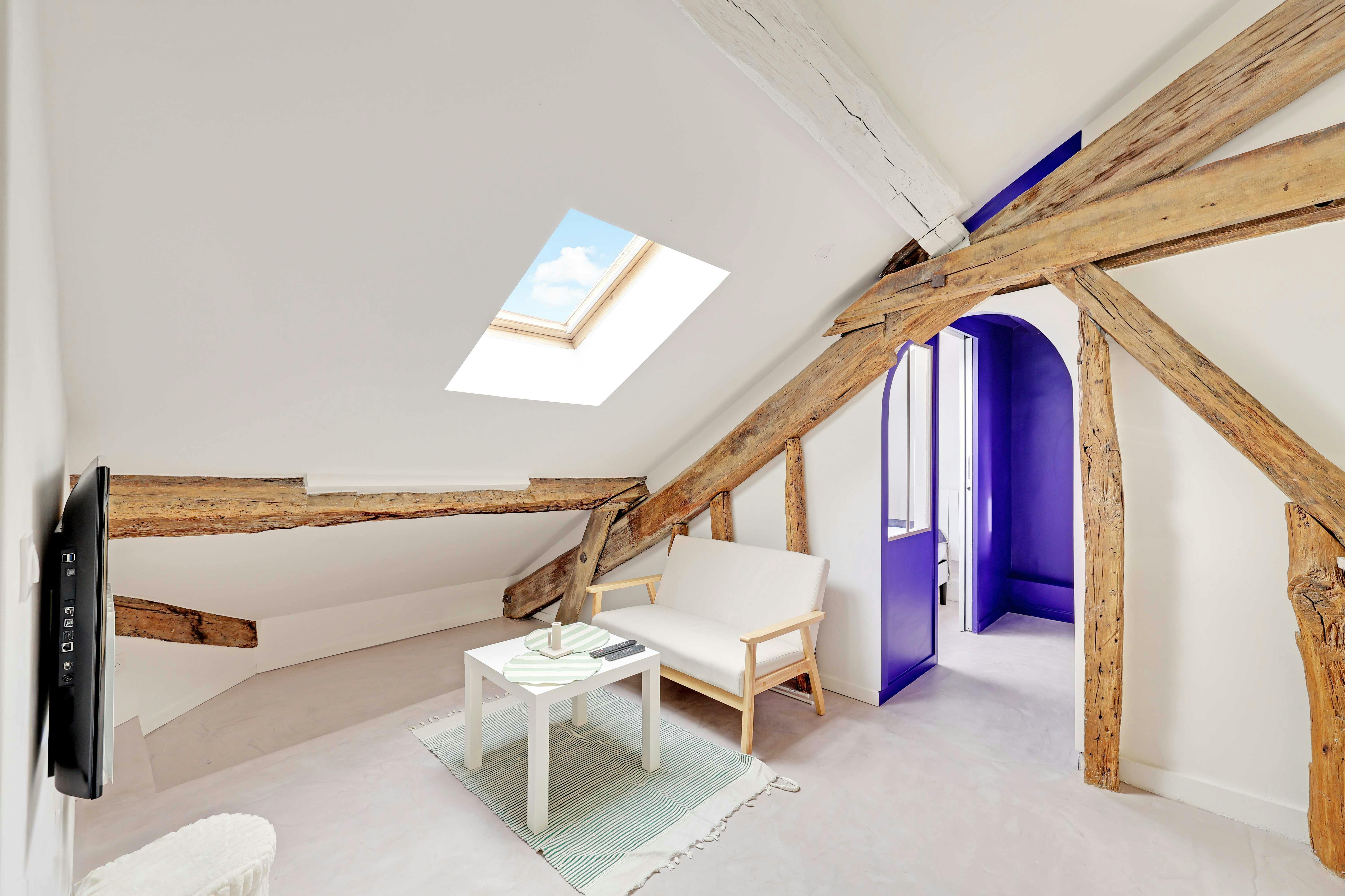 Apartment for rent for €1,596 per month in Paris, Rue Léopold Bellan