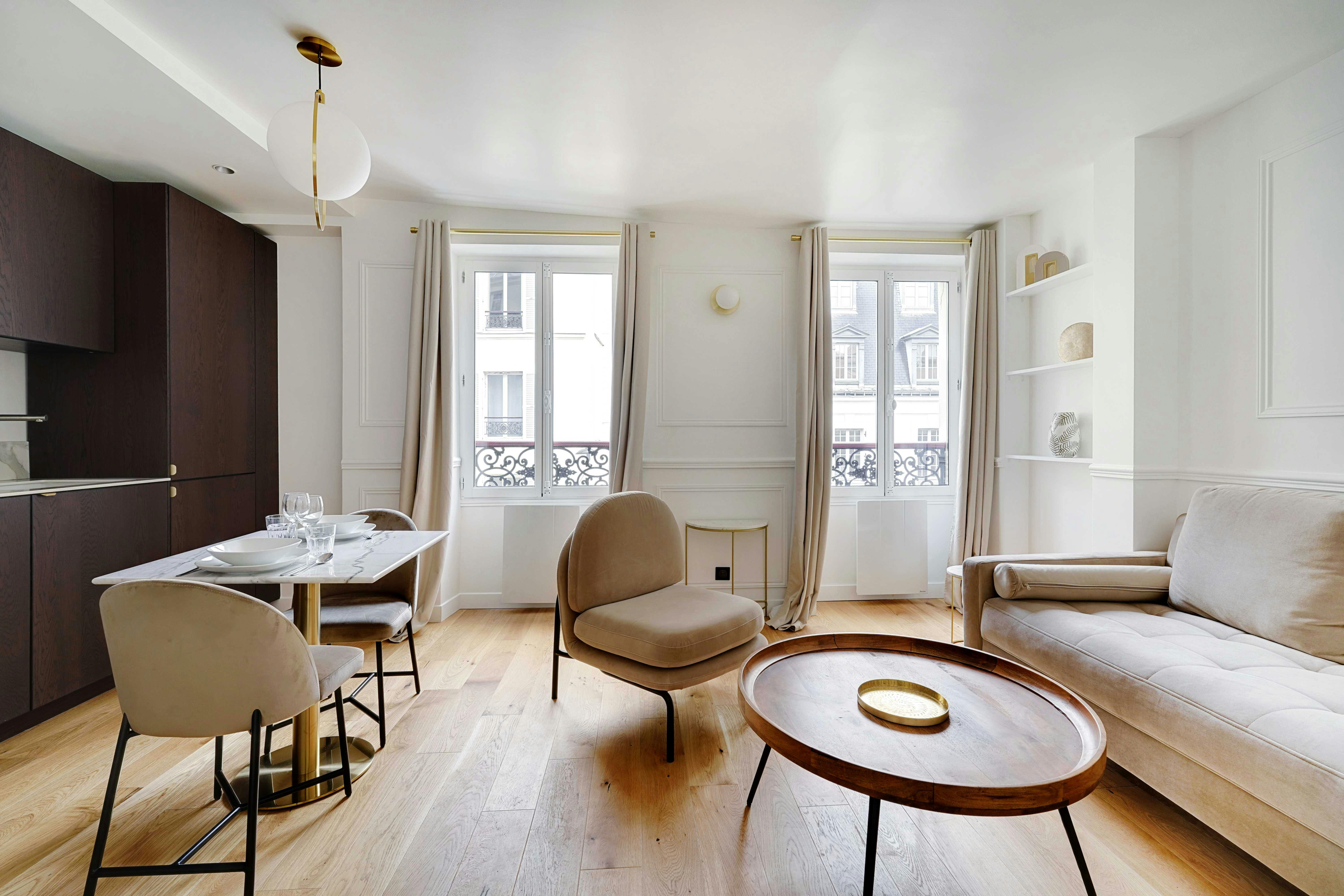 Rue de Grenelle, Paris preview