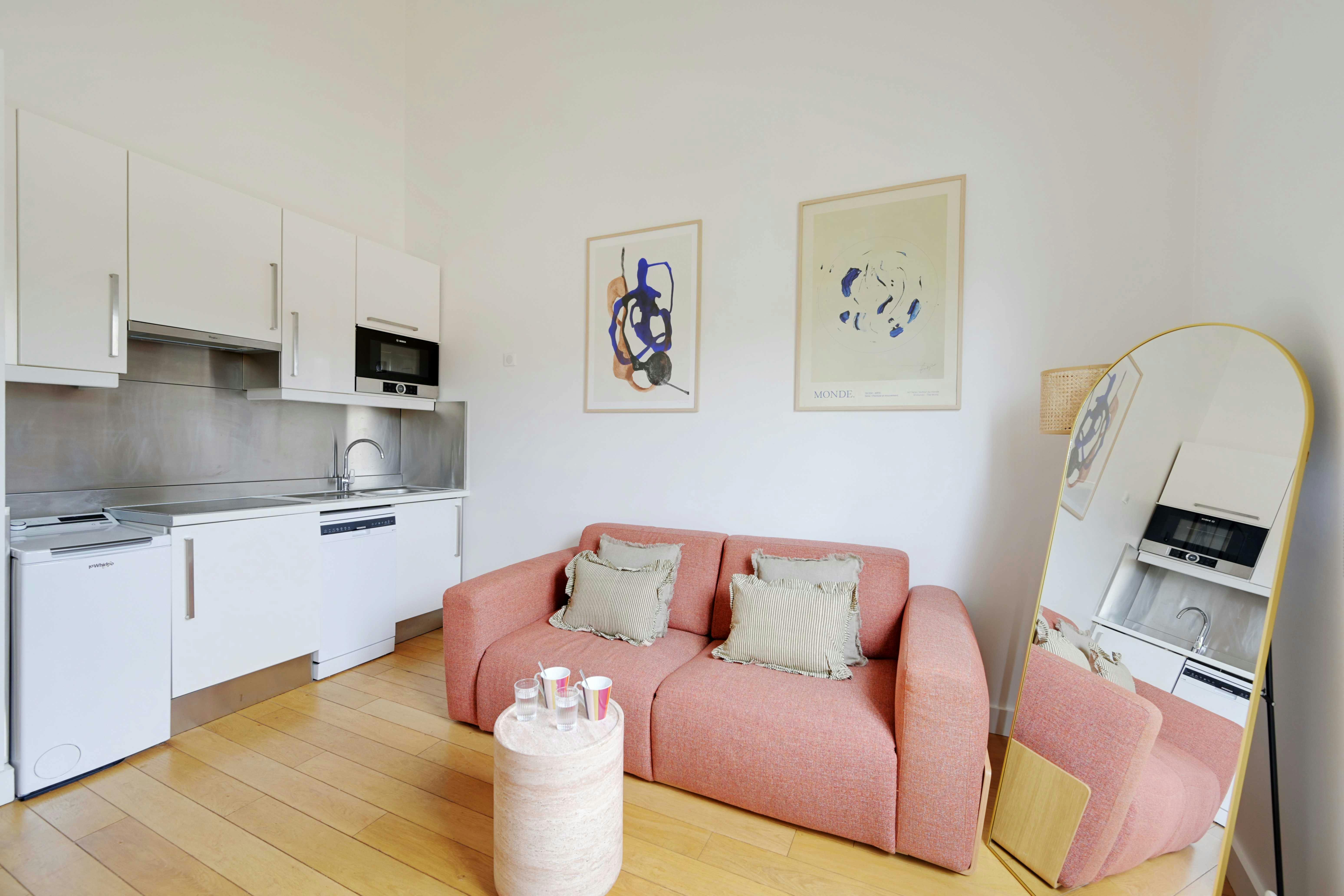 Appartamento in affitto a 1938 € al mese a Suresnes, Rue Voltaire