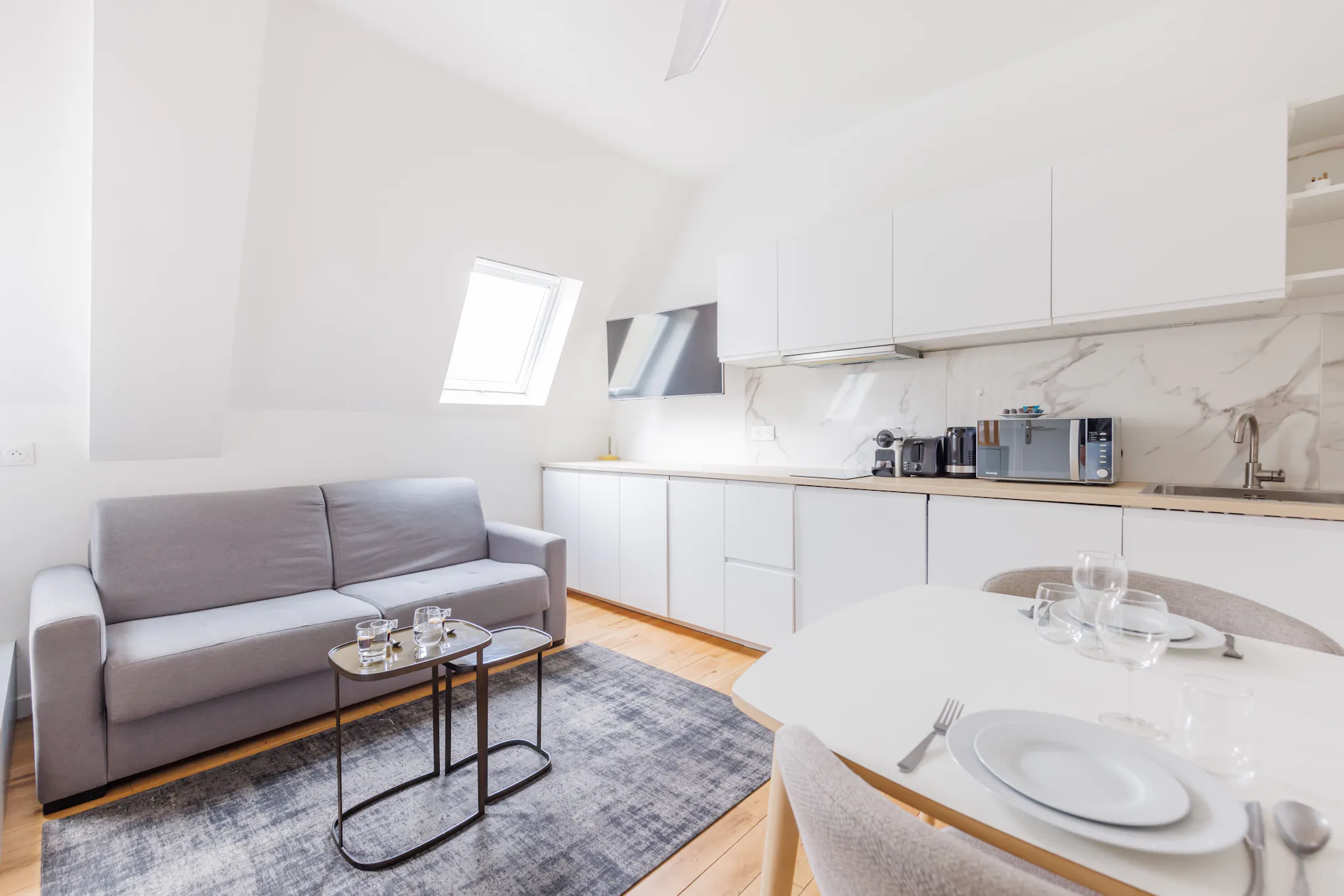 Rue Arsène Houssaye, Paris preview