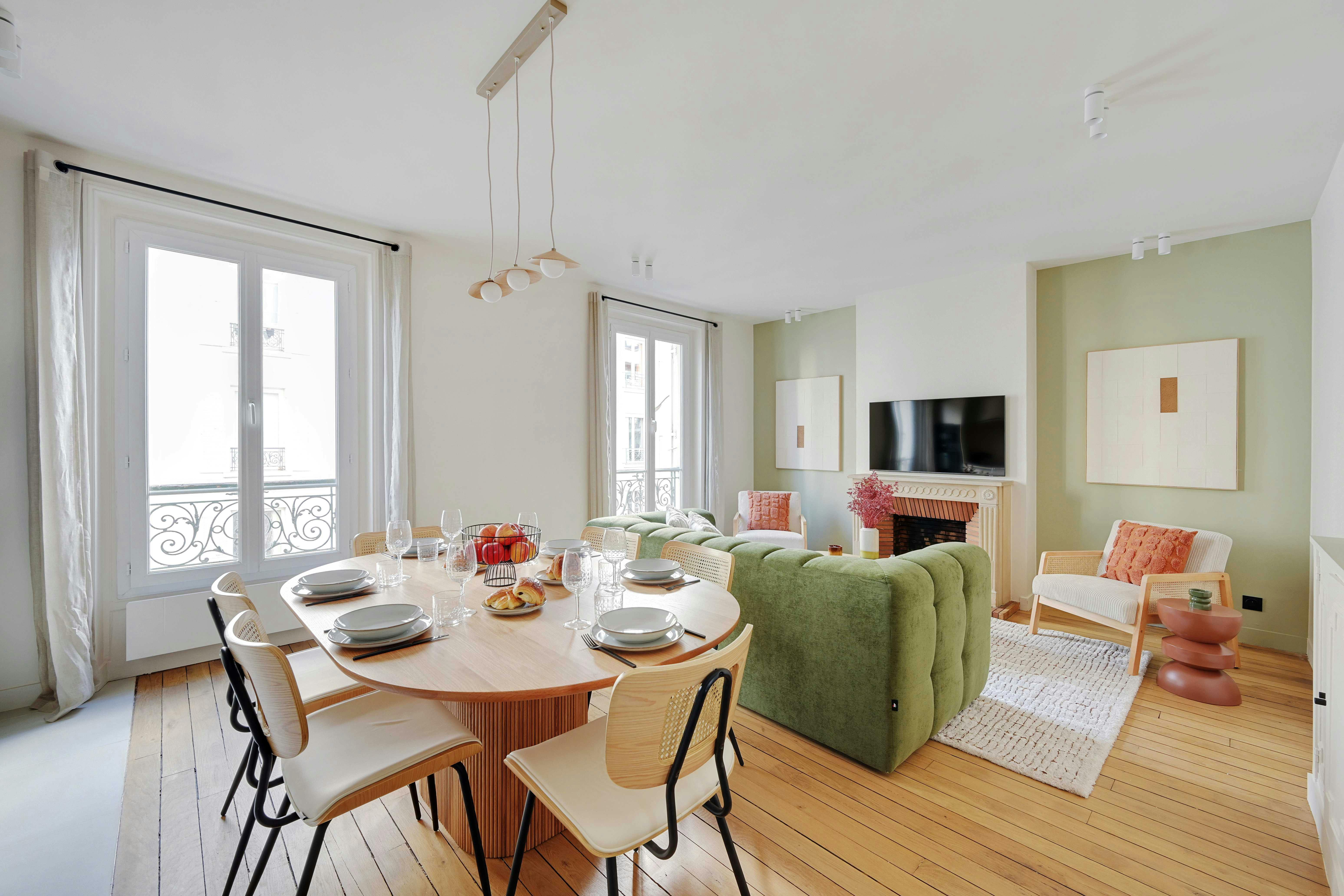 Apartment for rent for €4,446 per month in Neuilly-sur-Seine, Rue de Villiers