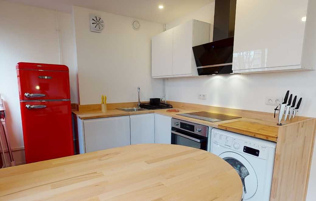 Apartment for rent for €723 per month in Villeurbanne, Rue Racine