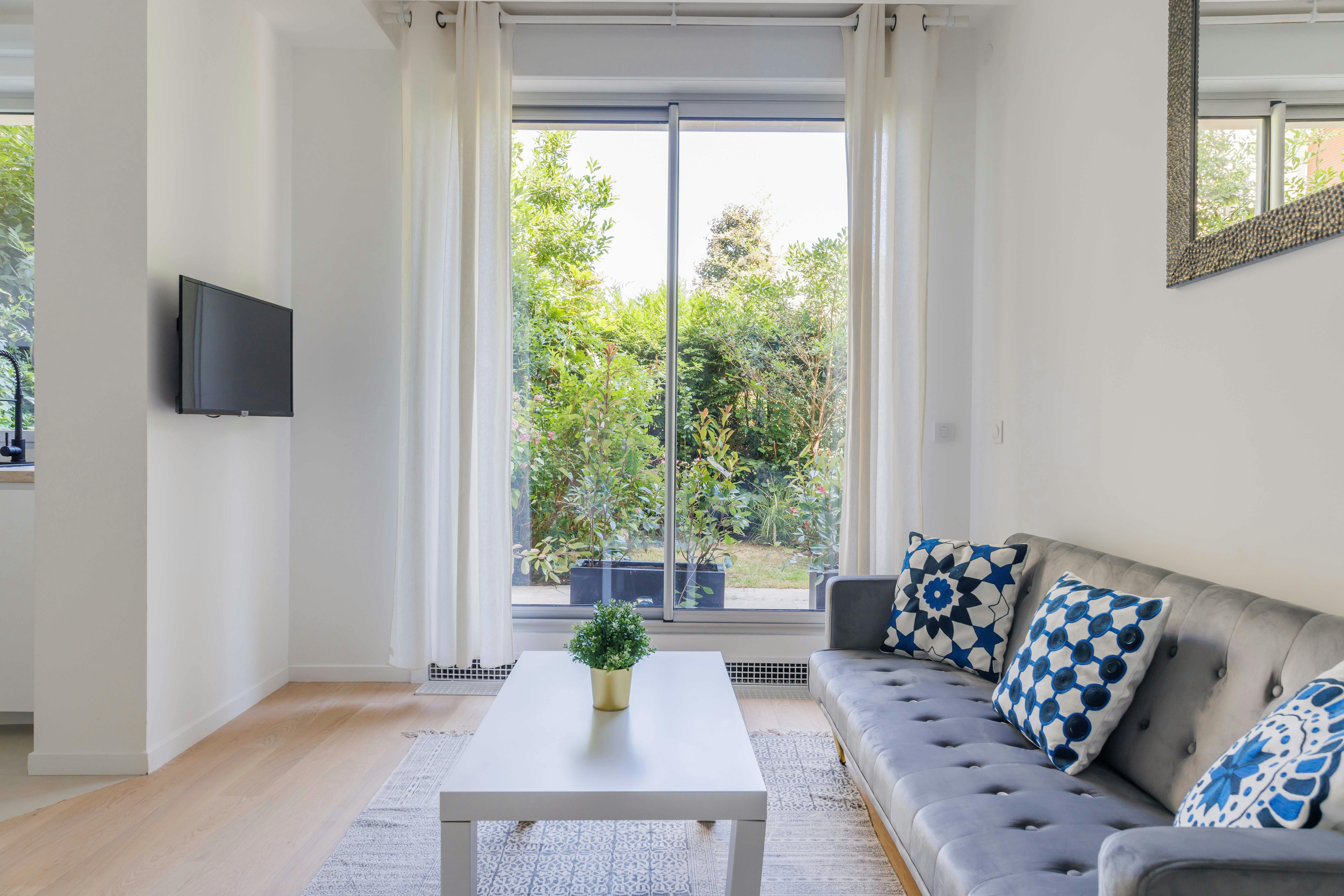 Rue de Longchamp, Neuilly-sur-Seine preview