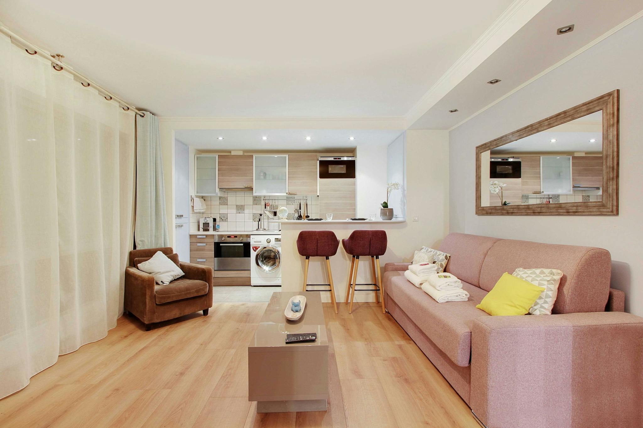 Rue Curial, Paris preview