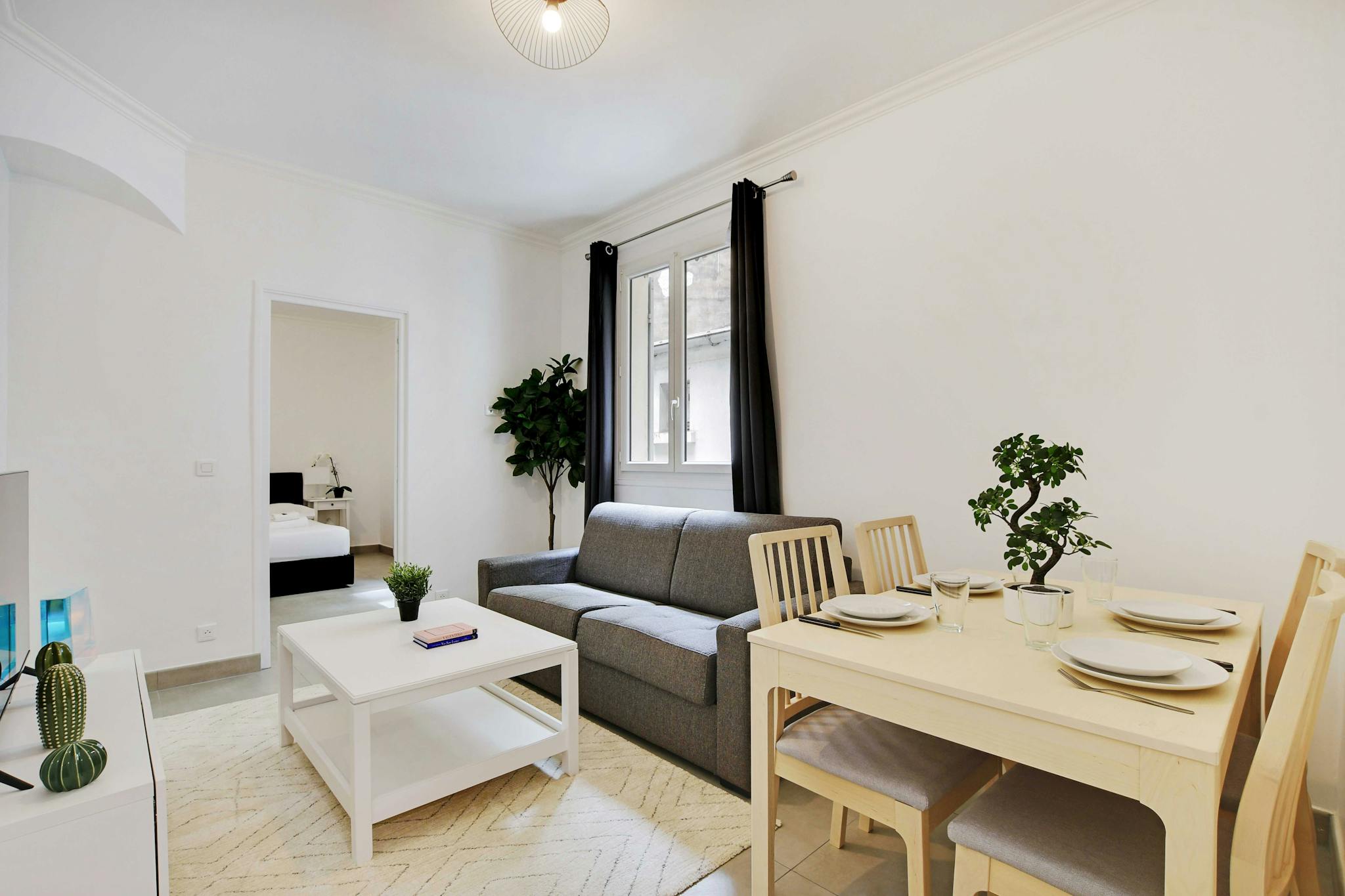 Rue de Picpus, Paris preview