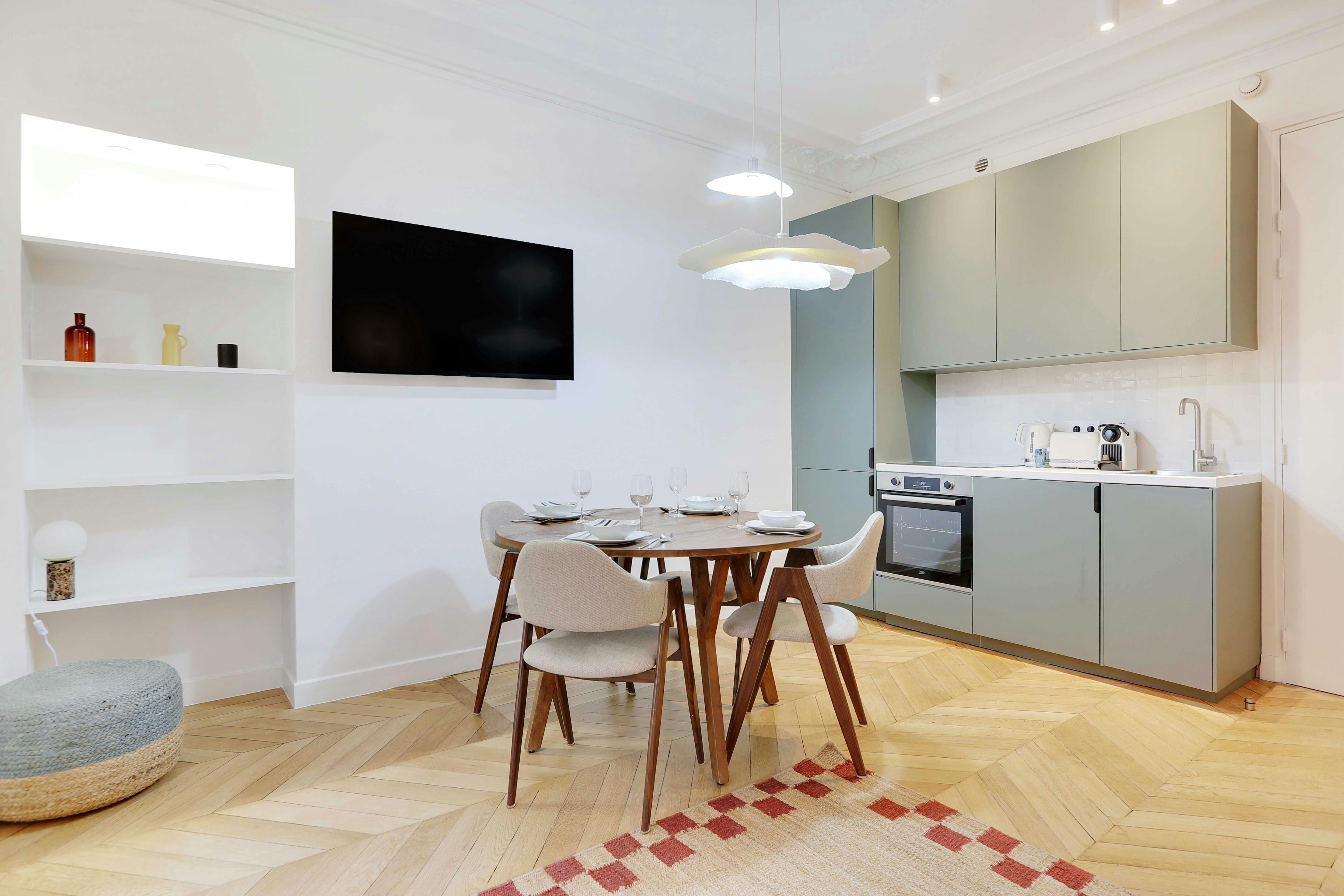Rue Edmond Bloud, Neuilly-sur-Seine preview