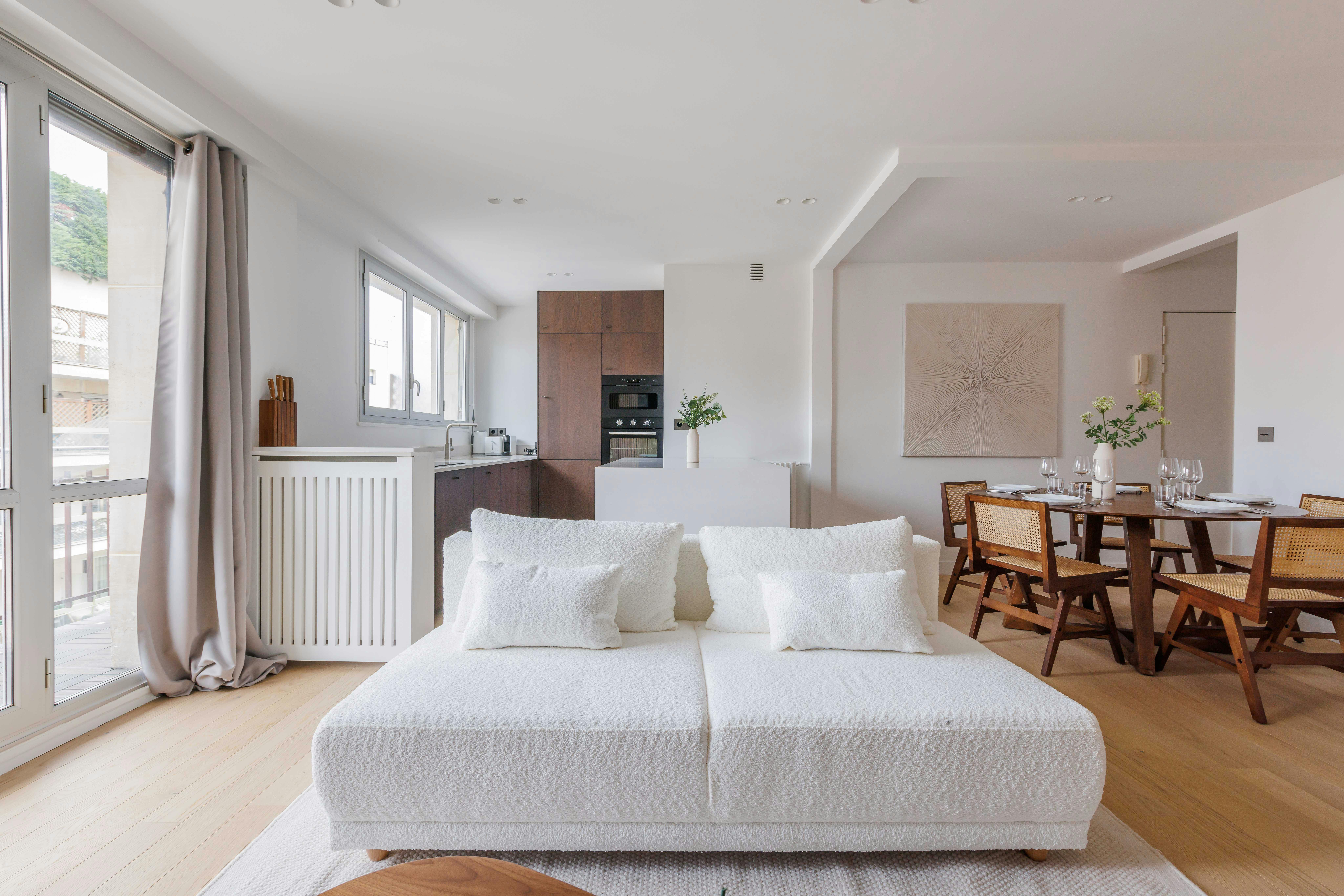 Apartment for rent for €6,498 per month in Neuilly-sur-Seine, Rue de la Ferme