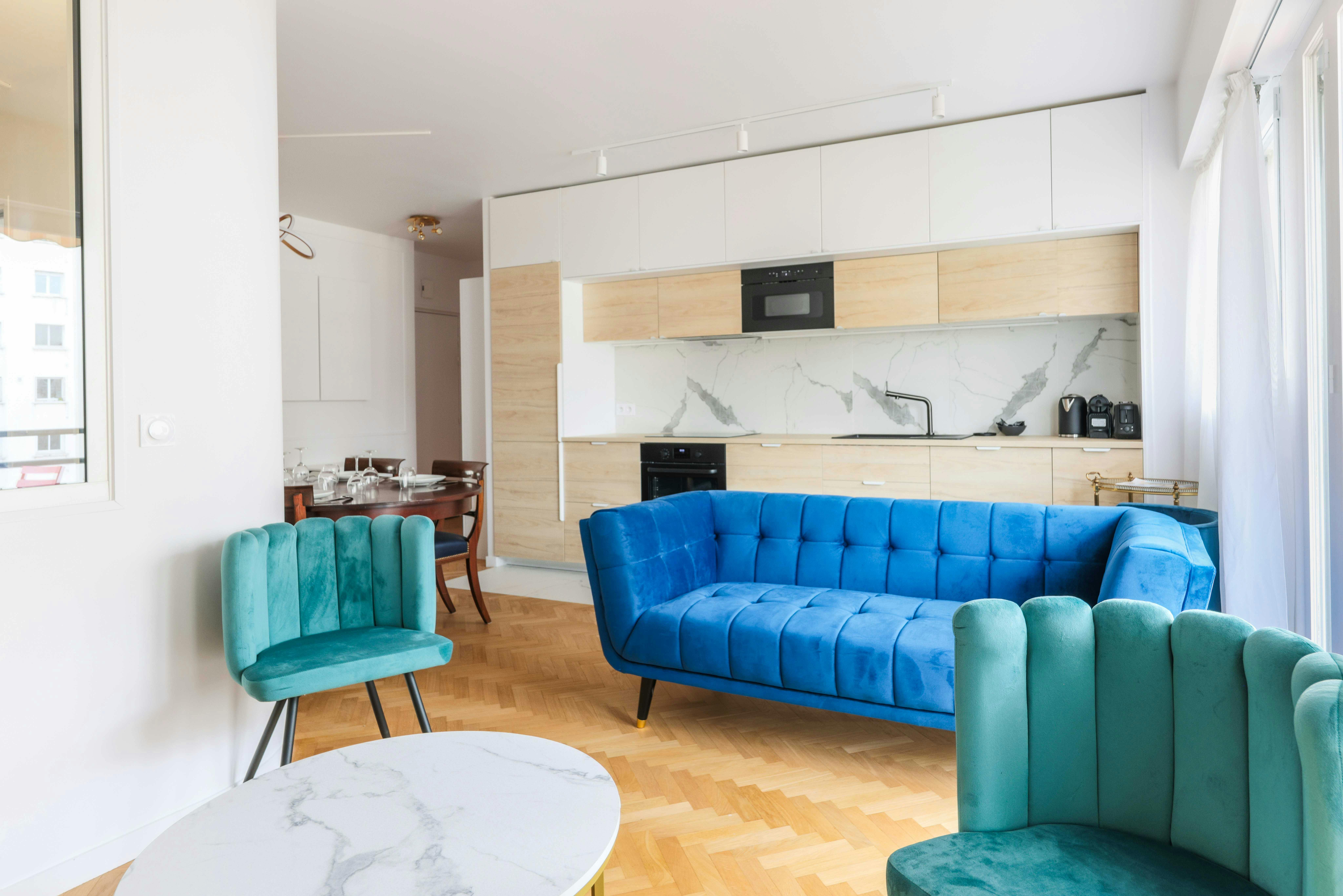 Apartment for rent for €4,332 per month in Charenton-le-Pont, Avenue Anatole France