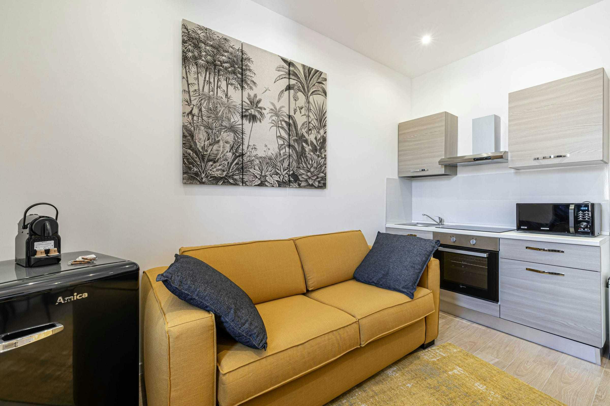 Studio te huur voor € 821 per maand in Cannes, Rue de Mimont