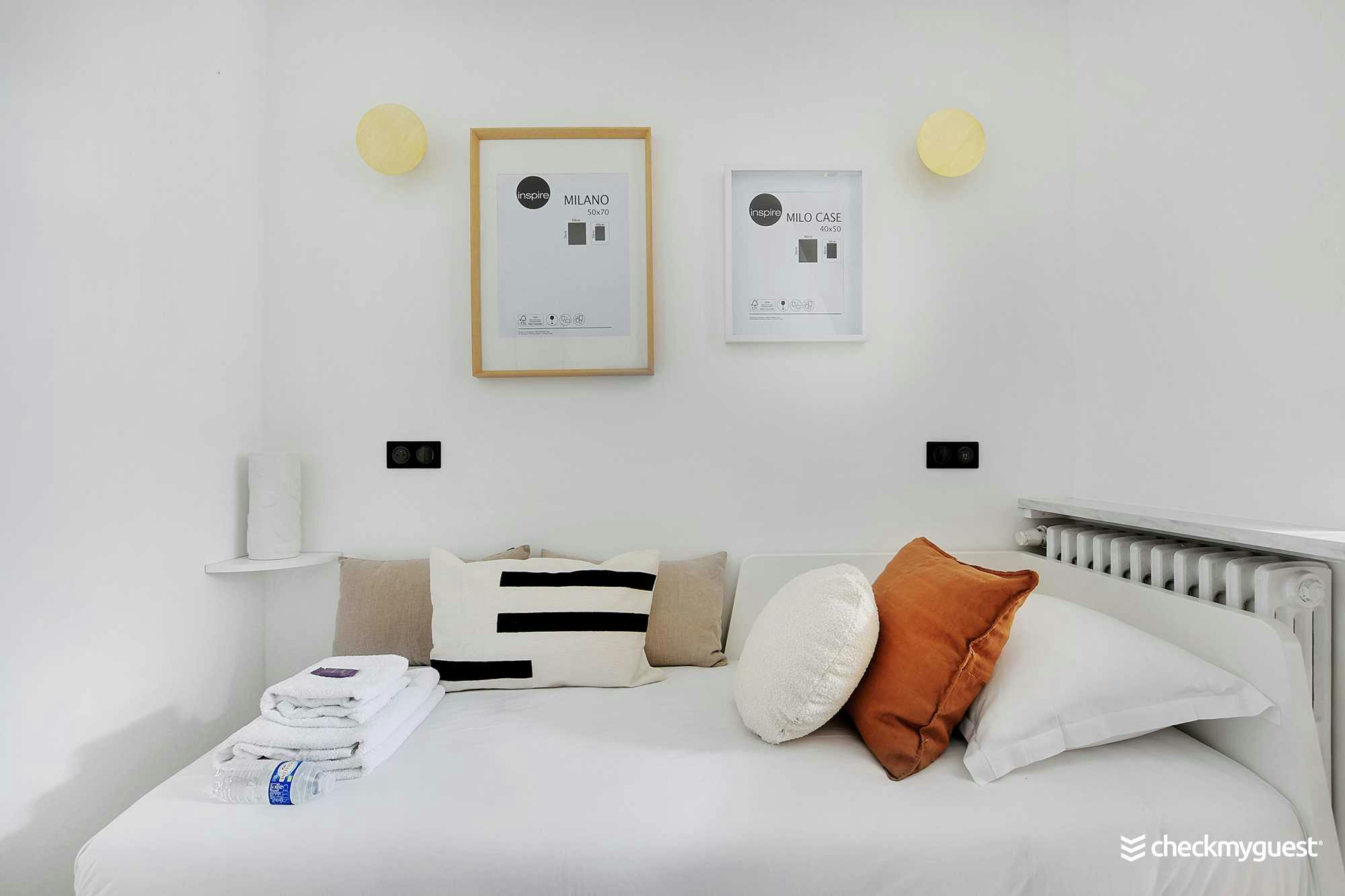 Studio for rent for €1,778 per month in Paris, Avenue Victor Hugo