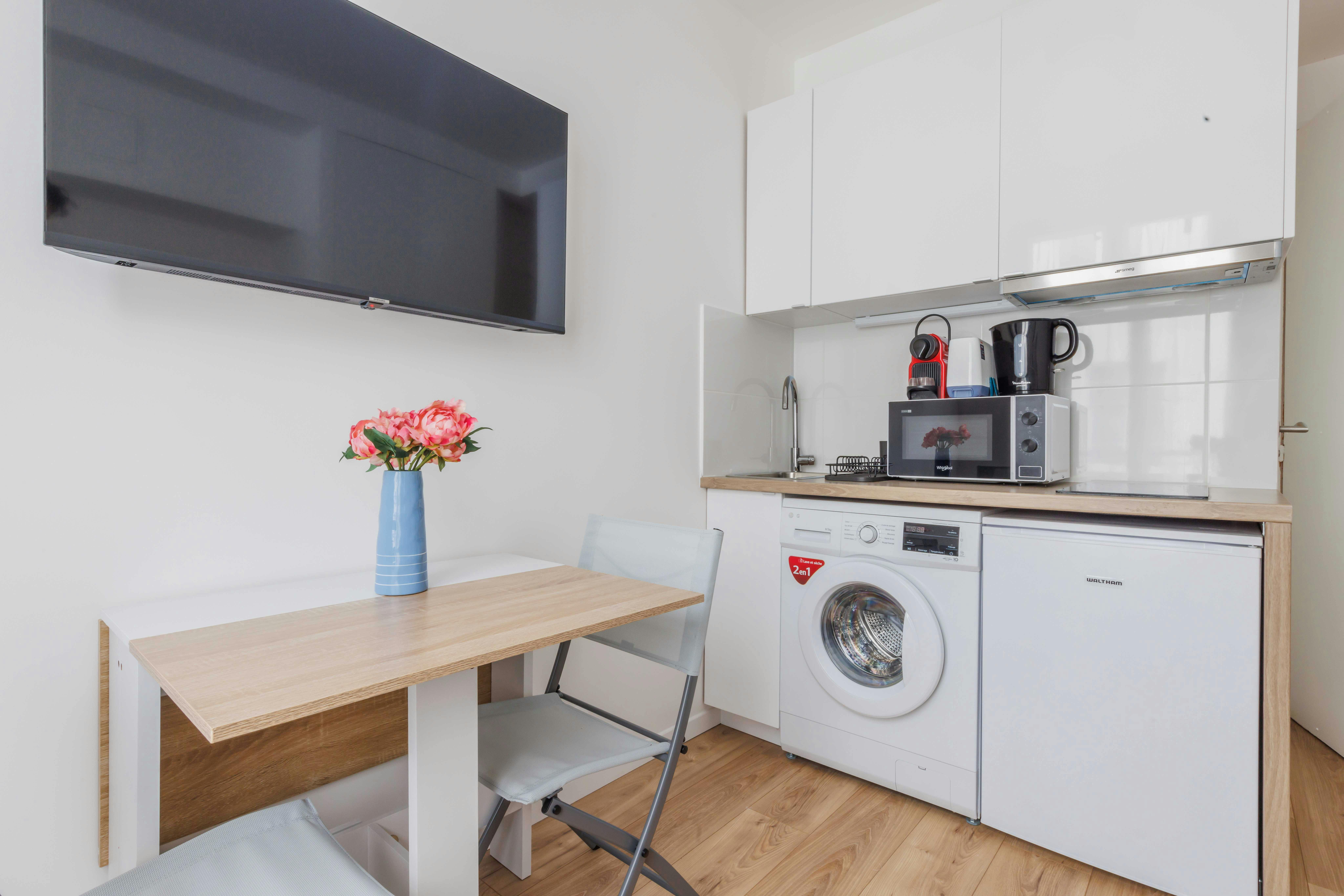 Rue de l'Assomption, Paris preview