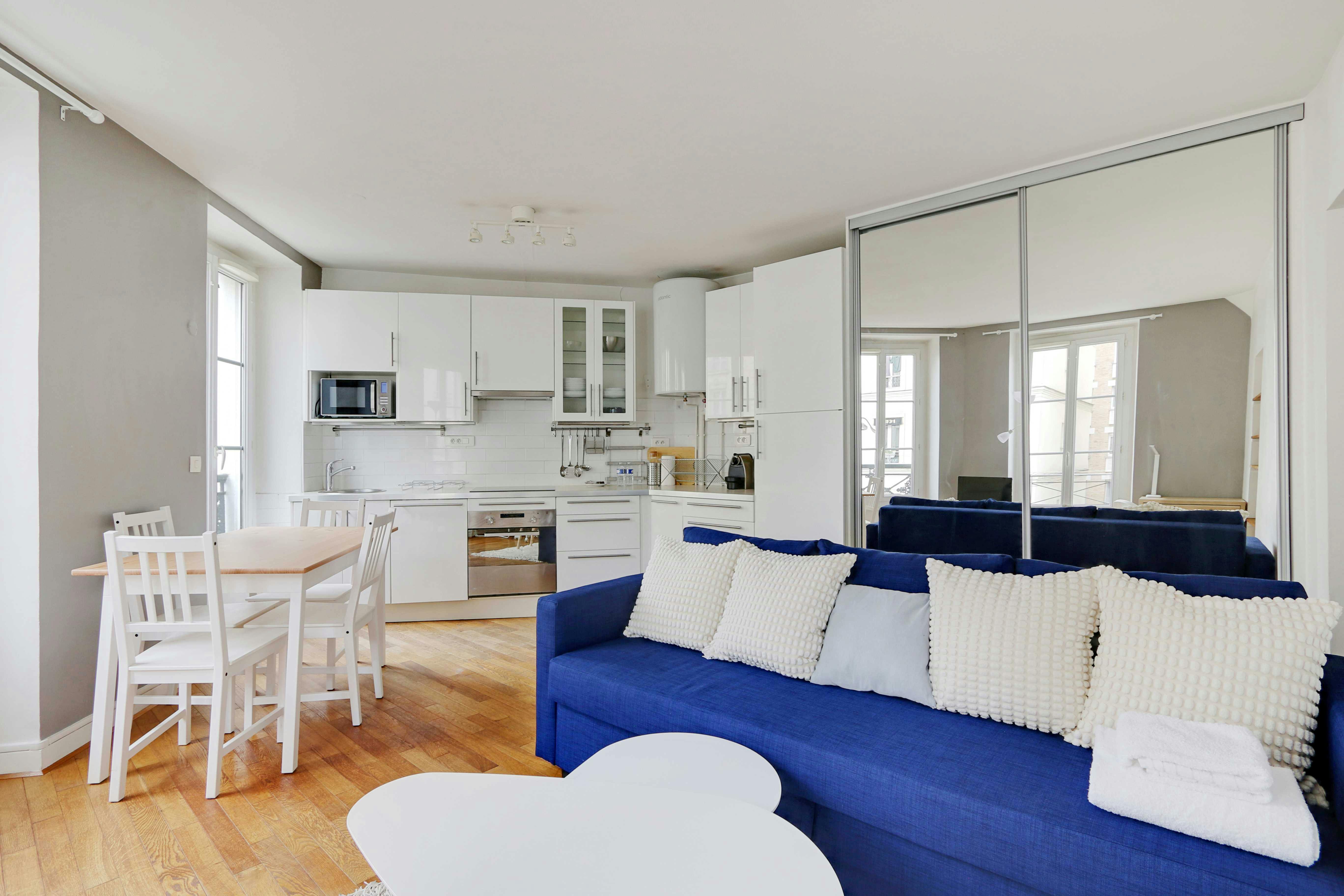 Rue Cambronne, Paris preview