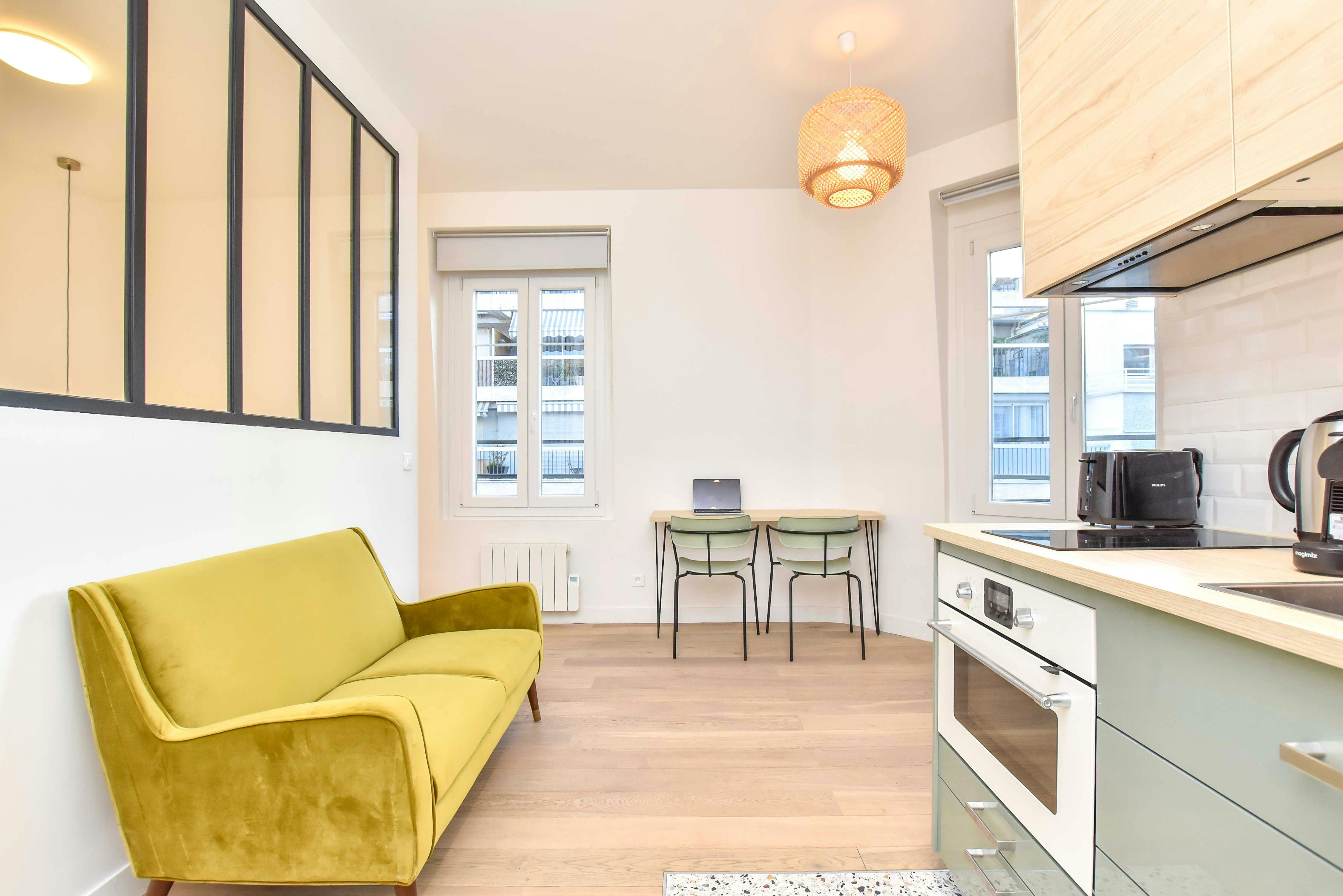 Rue Paul Valéry, Paris preview