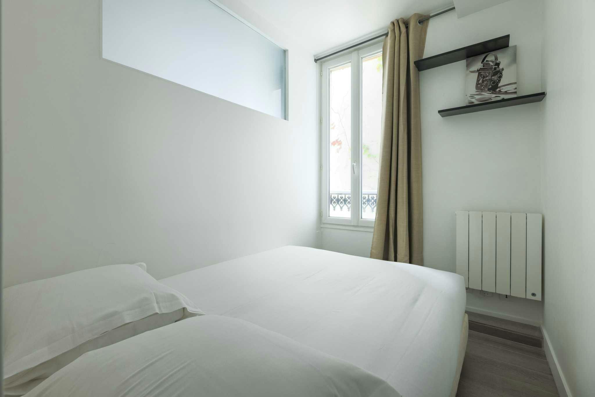 Rue Feutrier, Paris preview