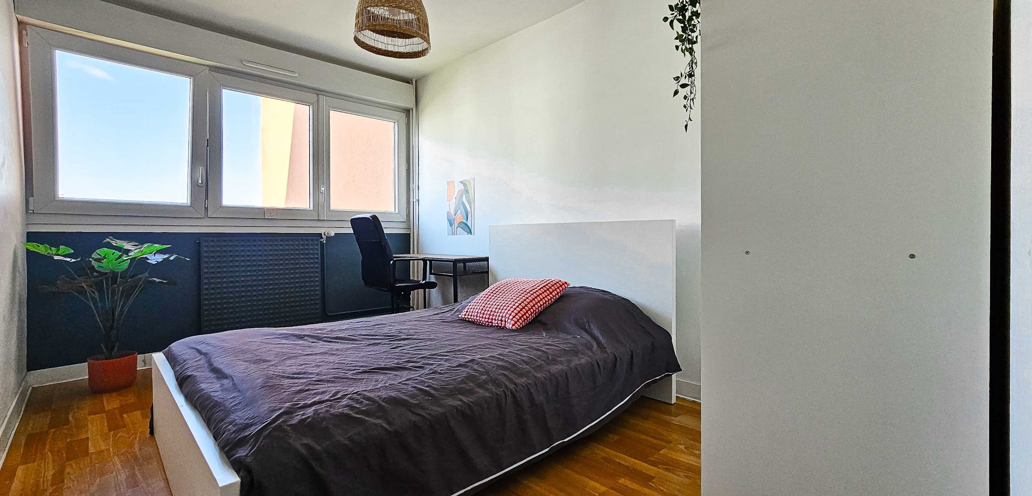 Rue Bernard Lecache, Villeurbanne preview