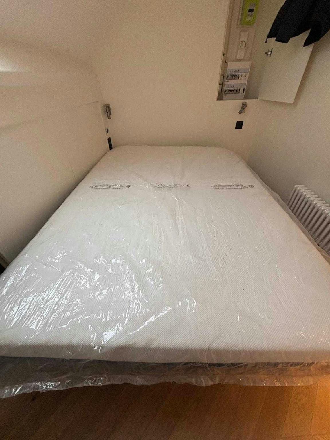 Rue Vieille du Temple, Paris preview