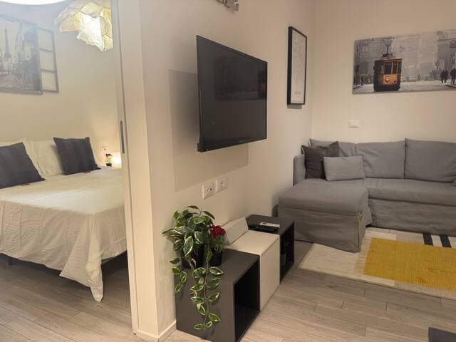 Apartment for rent for €3,000 per month in Milan, Via Copernico