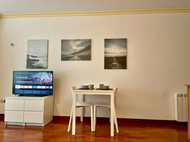 1-Bedroom Apartment in Rúa López de Neira, Vigo (1686122) room image 2