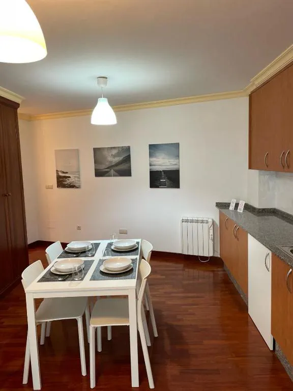 1-Bedroom Apartment in Rúa López de Neira, Vigo (1686122) ROOM 2