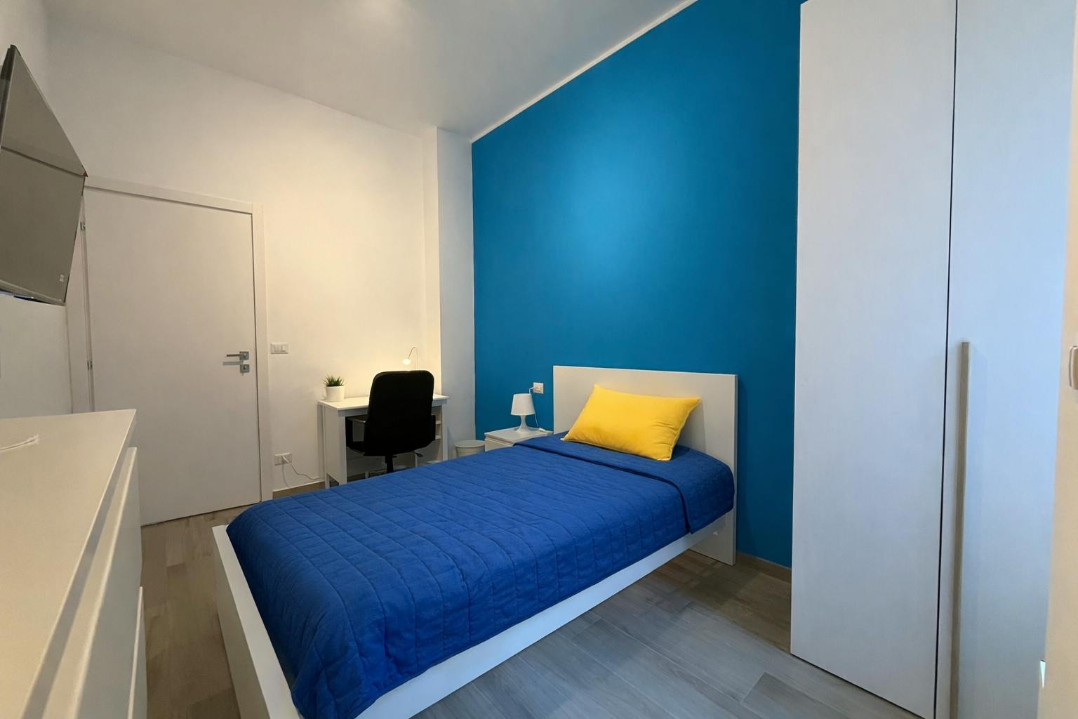 Via Cesana, Turin preview