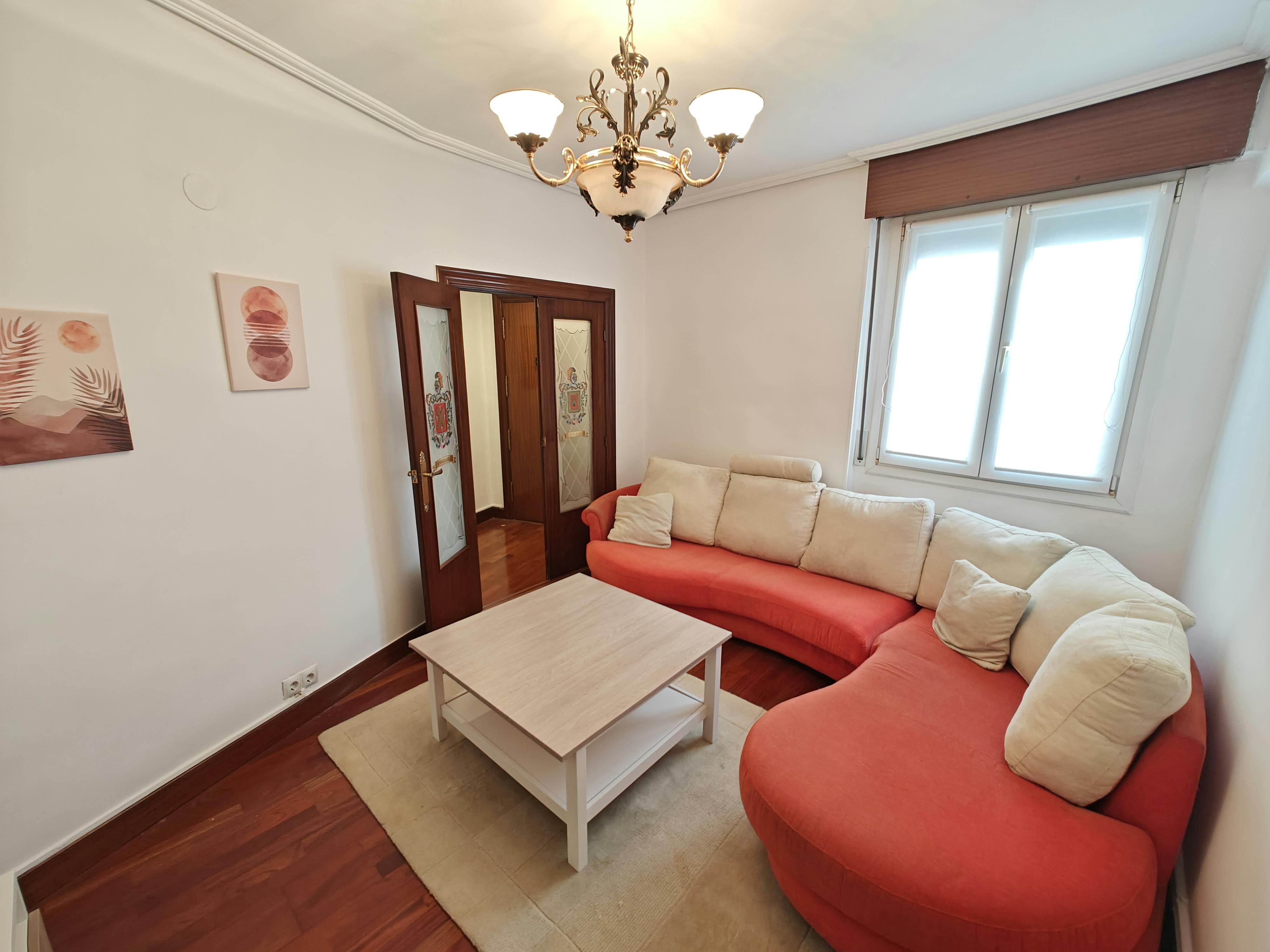 Appartamento in affitto a 1100 € al mese a Bilbao, Calixto Leguina Kalea