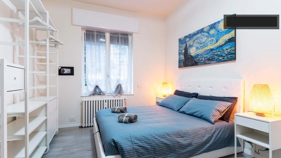 Largo Promessi Sposi, Milan preview