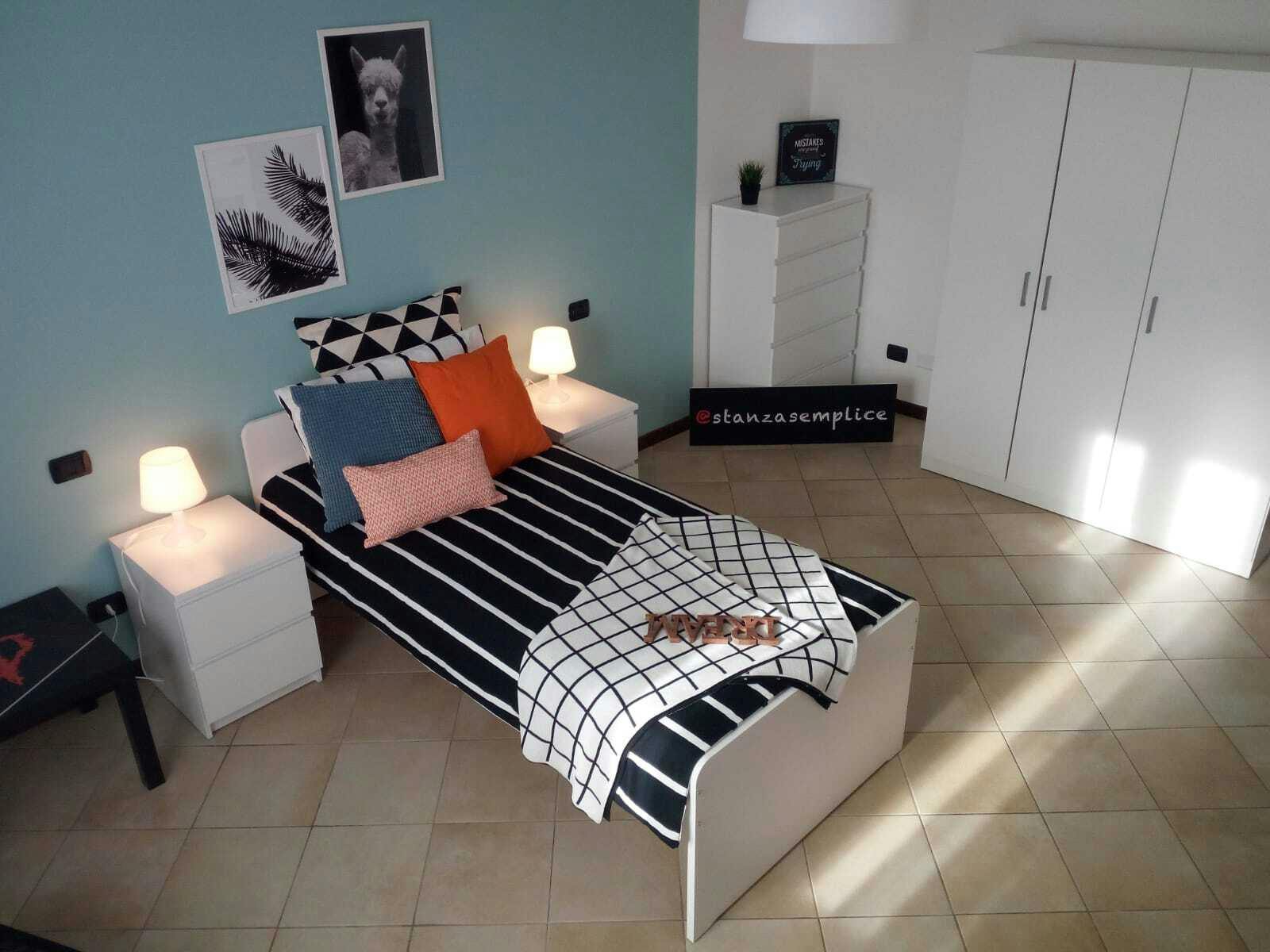 Piazza Cesare Battisti, Brescia preview