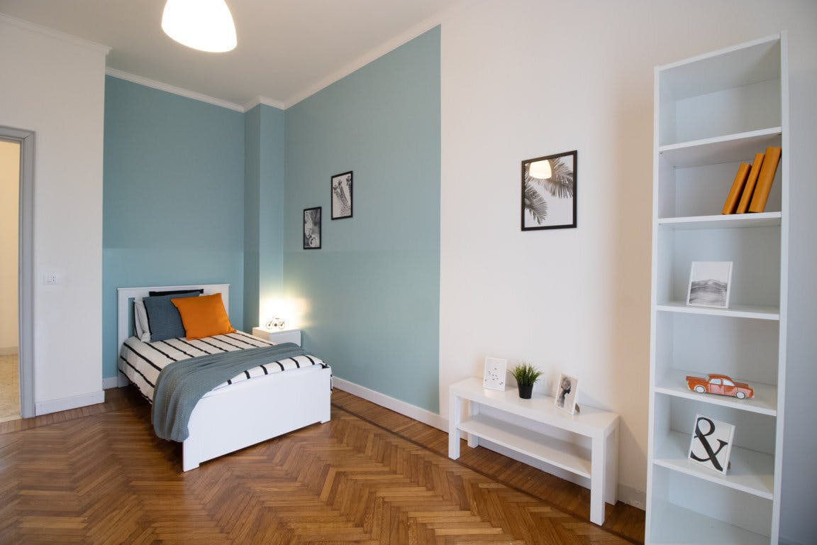 Private room for rent for €650 per month in Brescia, Corso Martiri della Libertà