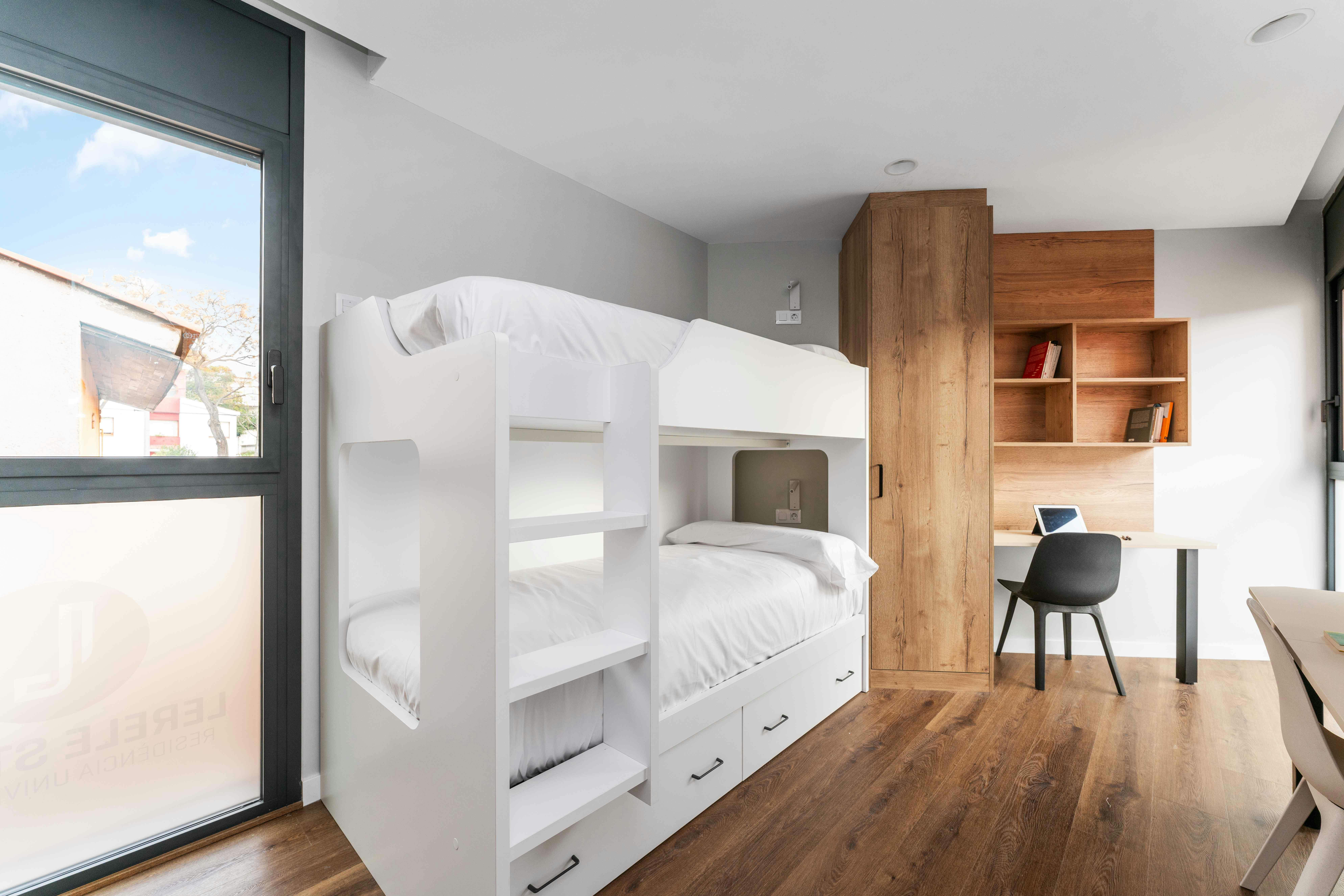 Privé kamer te huur voor € 750 per maand in Cerdanyola del Vallès, Passatge Àngel Guimerà